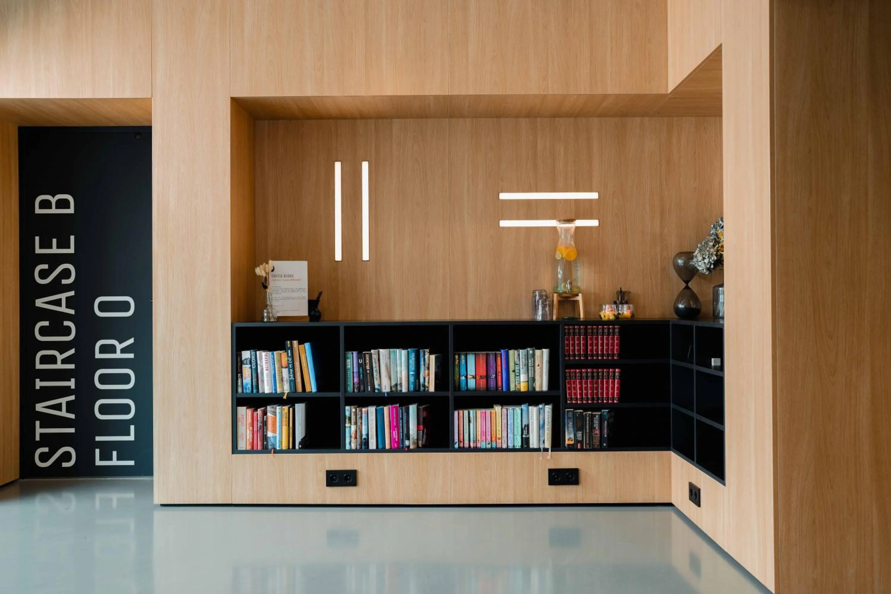 Lounge or bar in GREFIS Hotel München-Gräfelfing