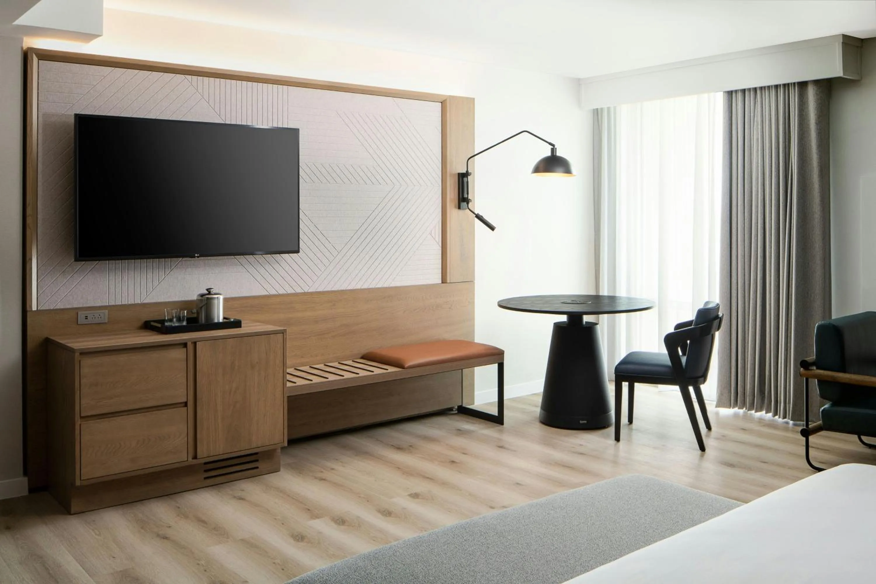 Photo of the whole room, Bed in Sheraton Fort Worth Downtown Hotel