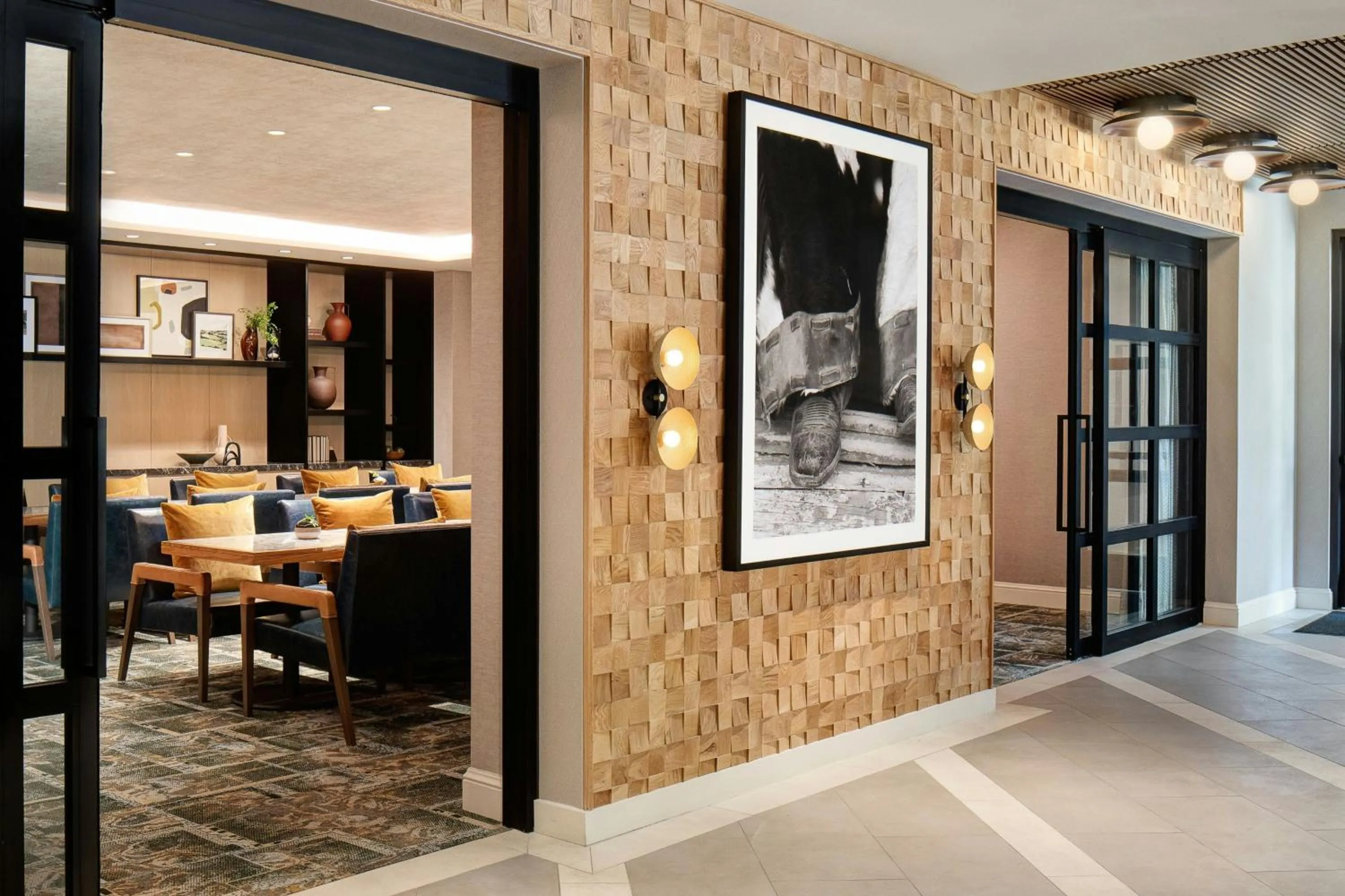 Restaurant/places to eat in Sheraton Fort Worth Downtown Hotel