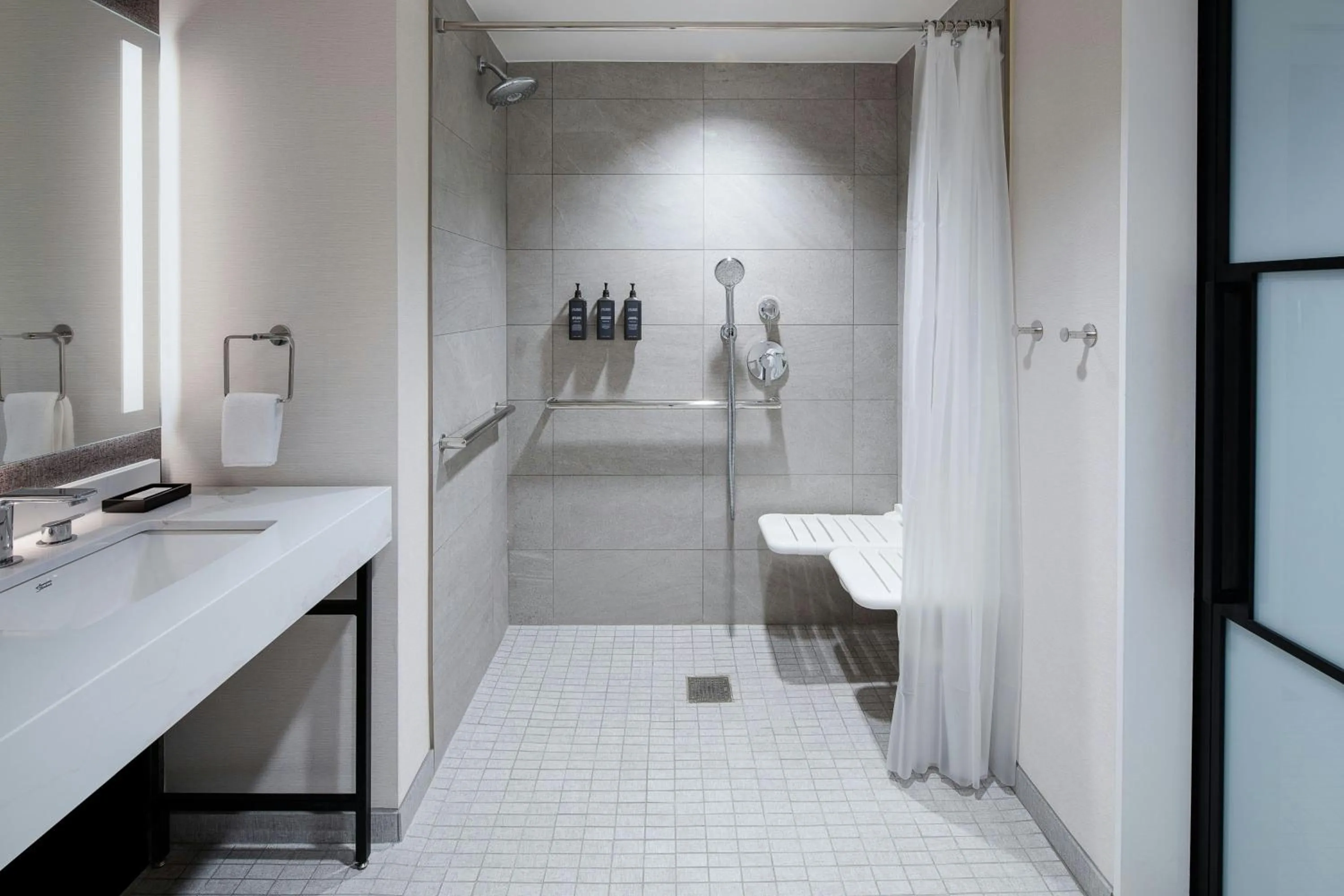 Bathroom in Sheraton Fort Worth Downtown Hotel