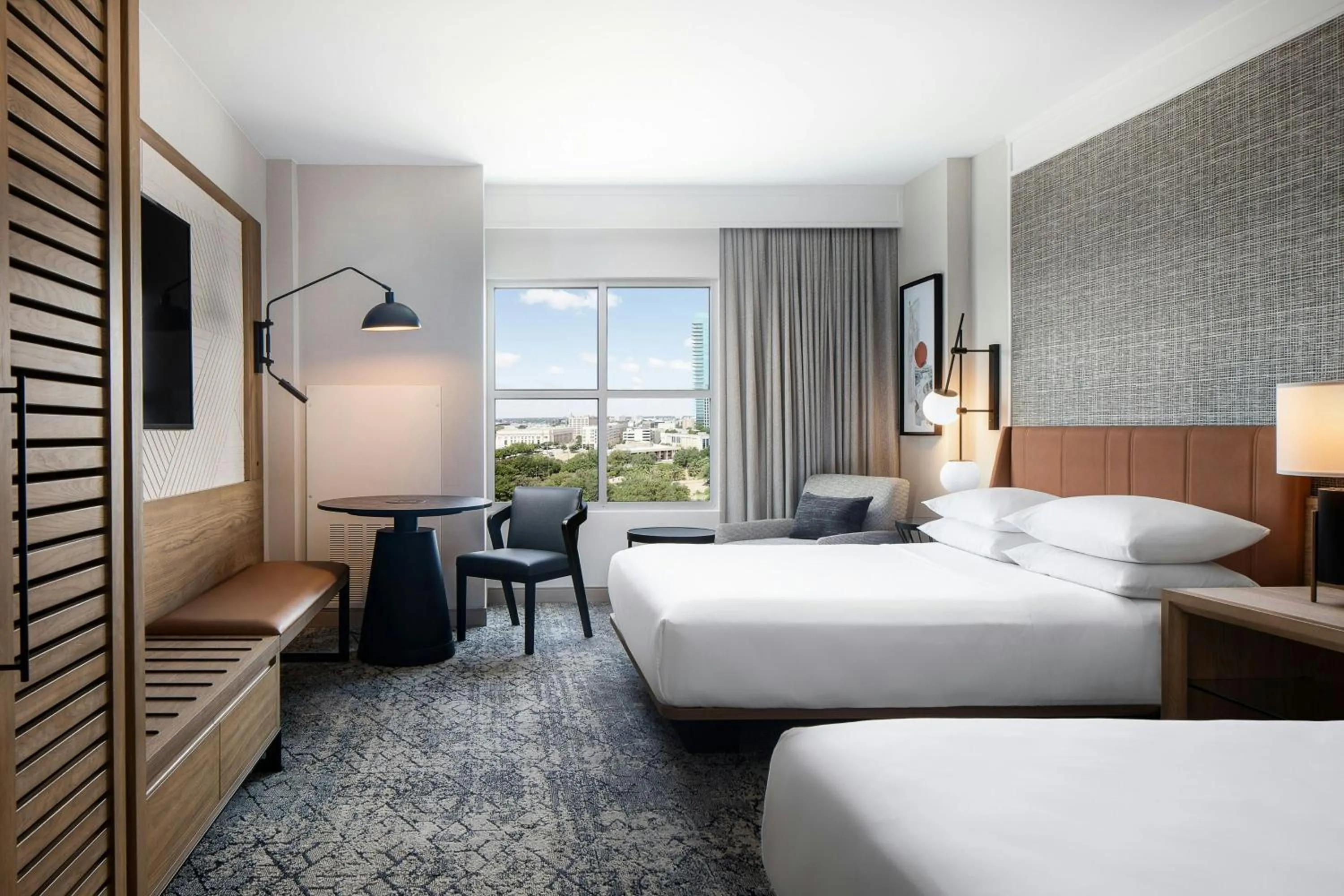 Photo of the whole room, Bed in Sheraton Fort Worth Downtown Hotel