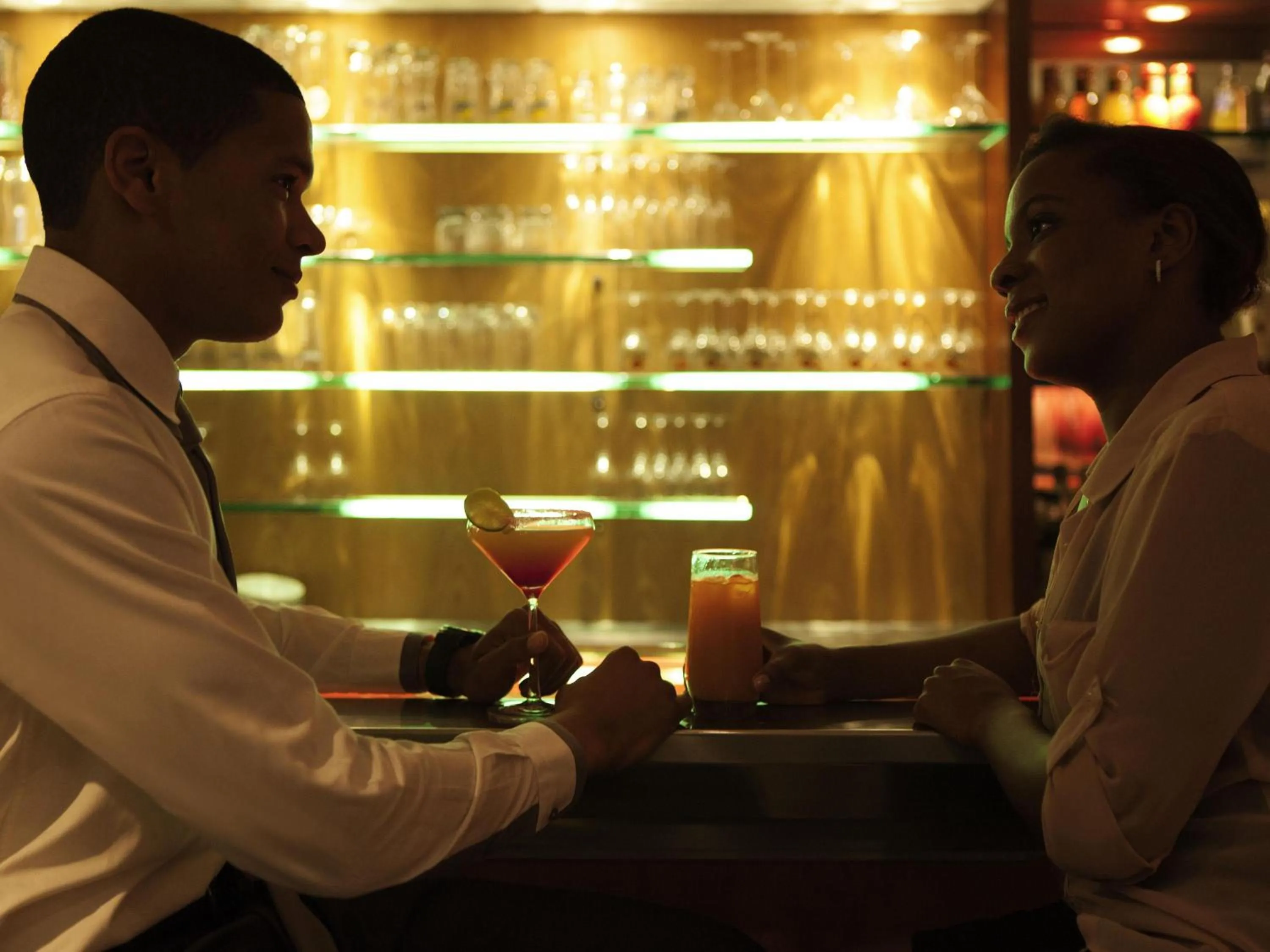 Lounge or bar in Novotel Chandigarh Tribune Chowk