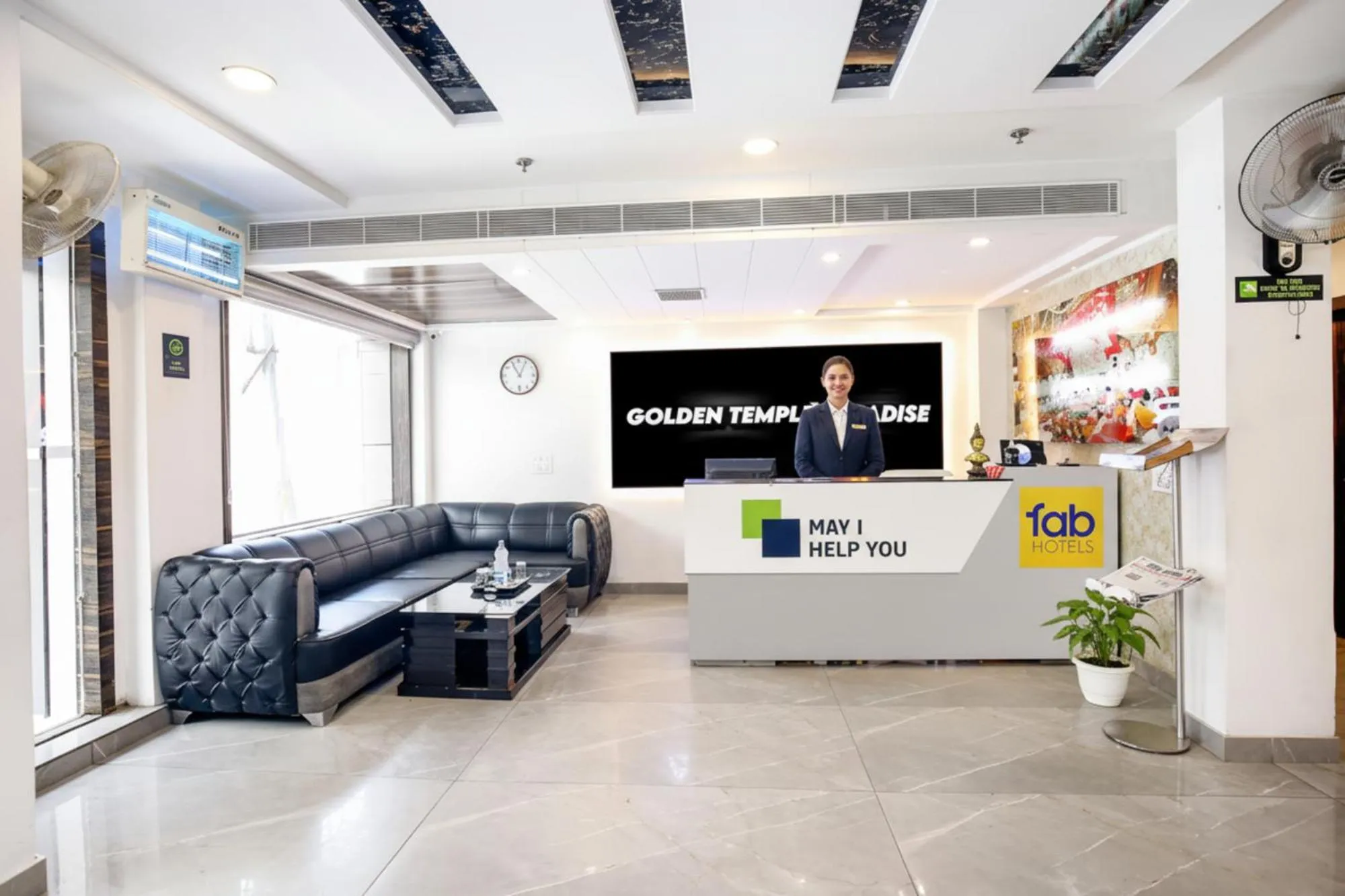 Lobby or reception in FabHotel Golden Temple Paradise - 50 meters from Golden Temple