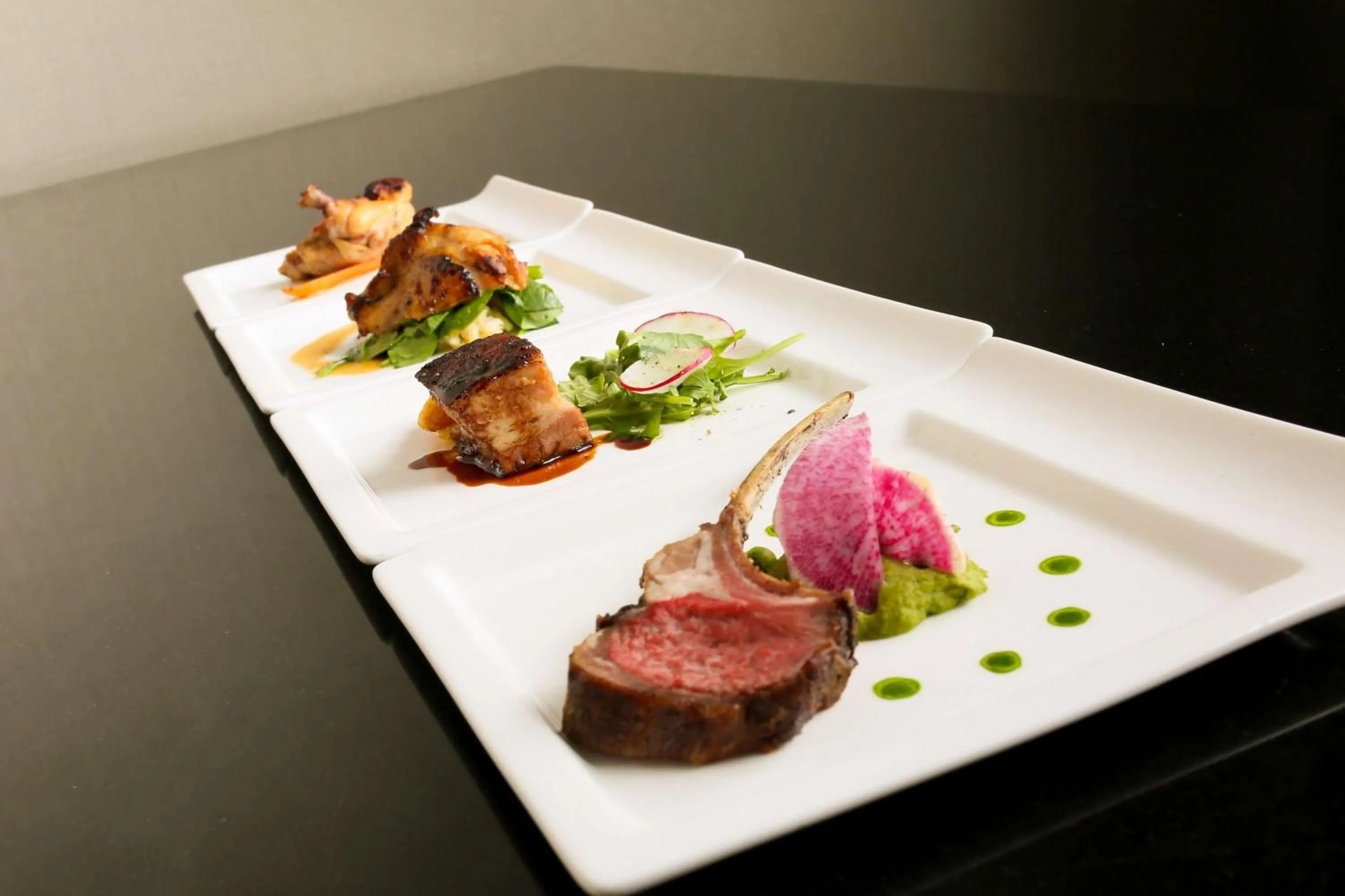 Restaurant/places to eat in Hyatt Centric Chicago Magnificent Mile