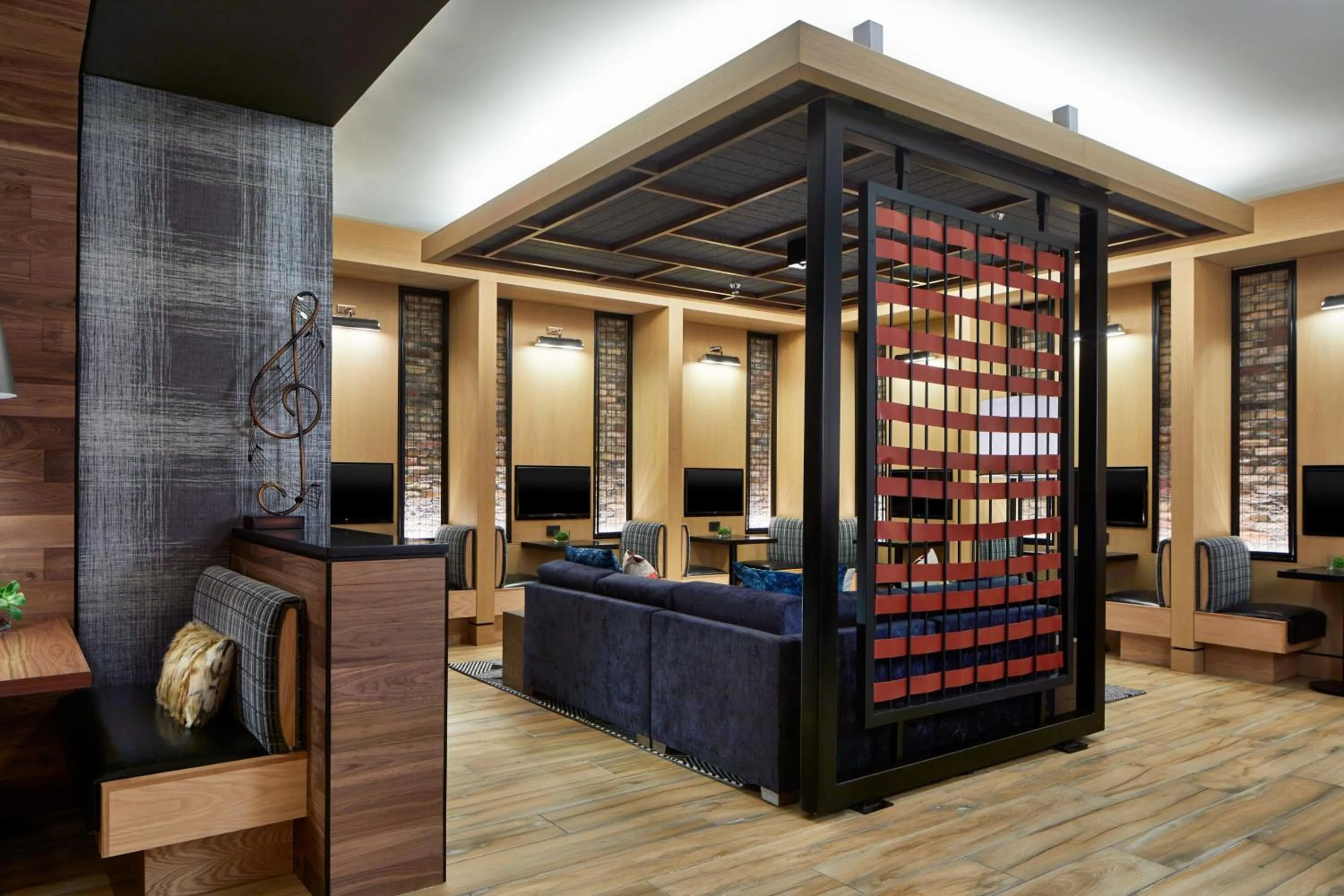 Lounge or bar in Renaissance Nashville Hotel