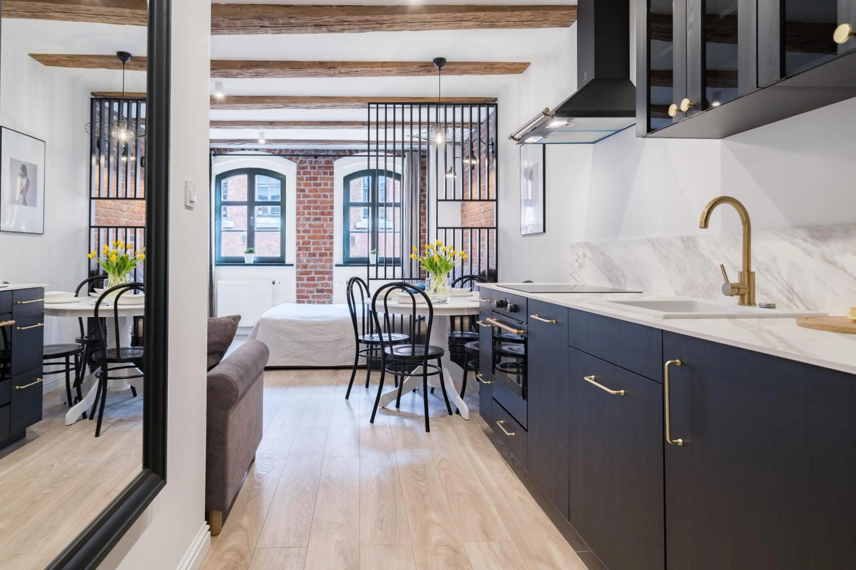 Miodowa Faktoria #7 by Rentoom