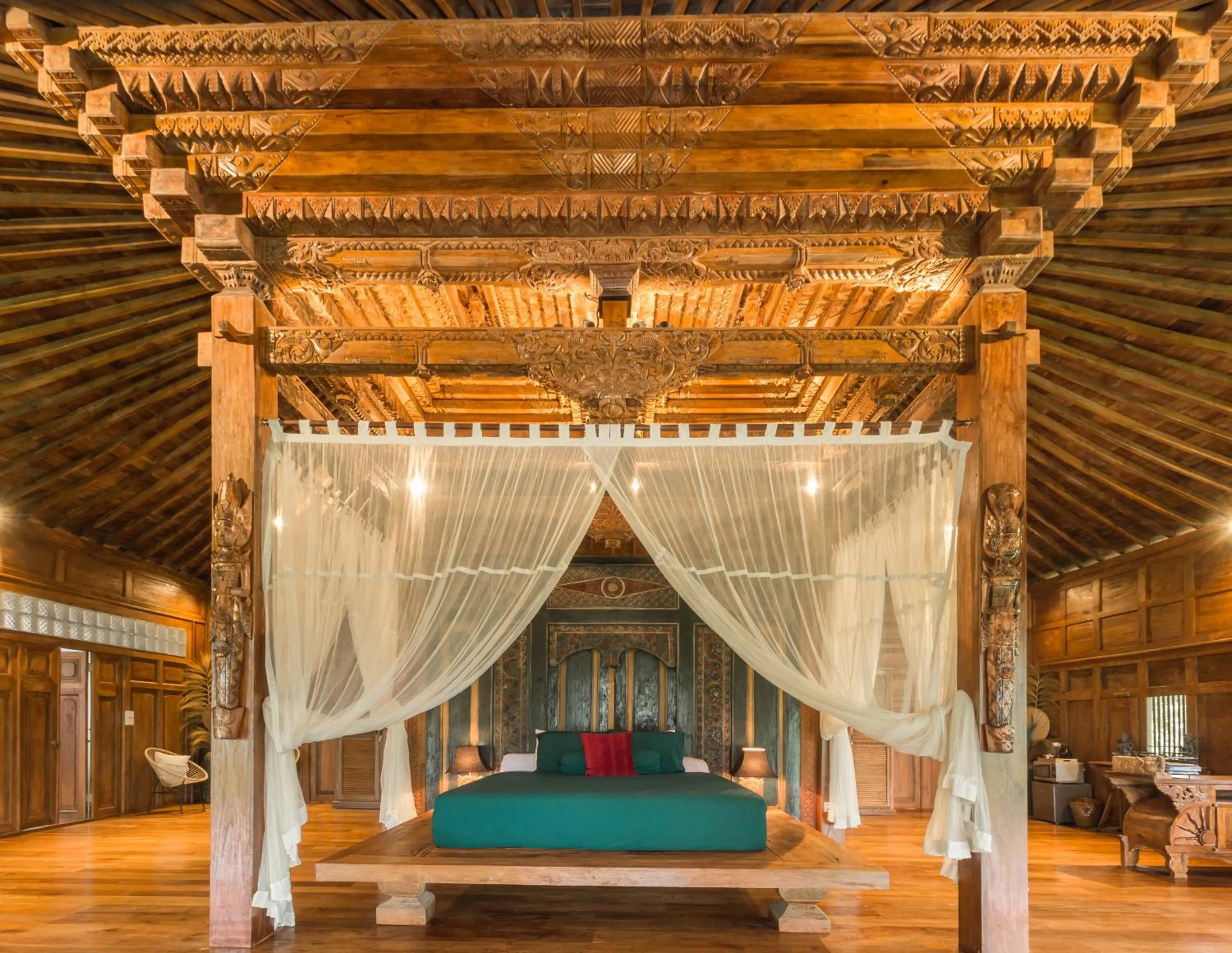 Bed in Masakali Retreat