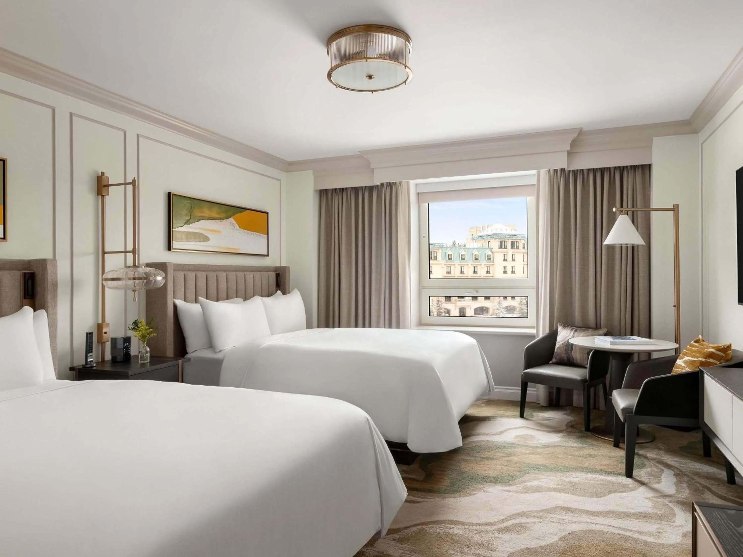 Bedroom, Bed in Fairmont Château Lake Louise