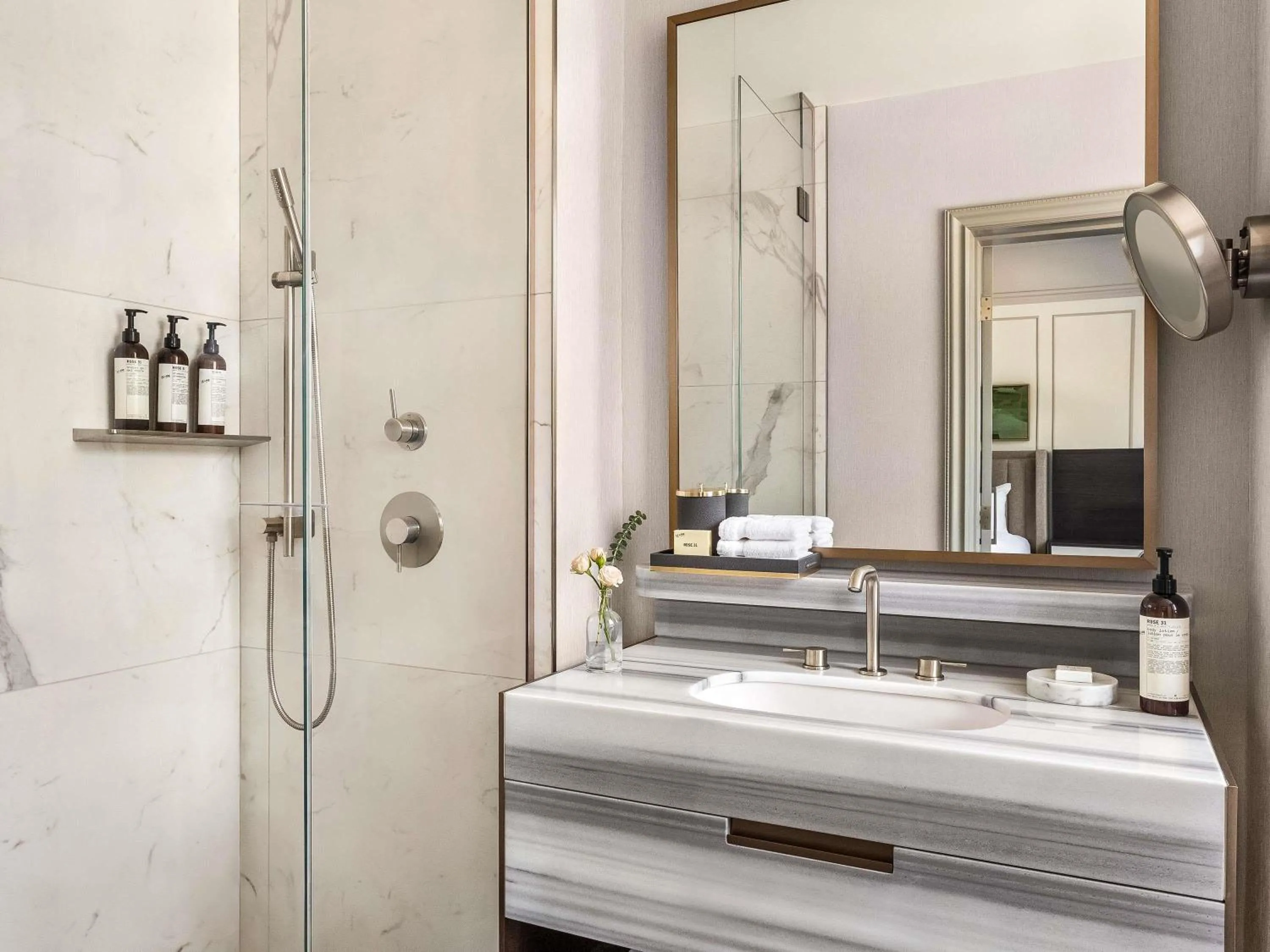 Bedroom in Fairmont Château Lake Louise