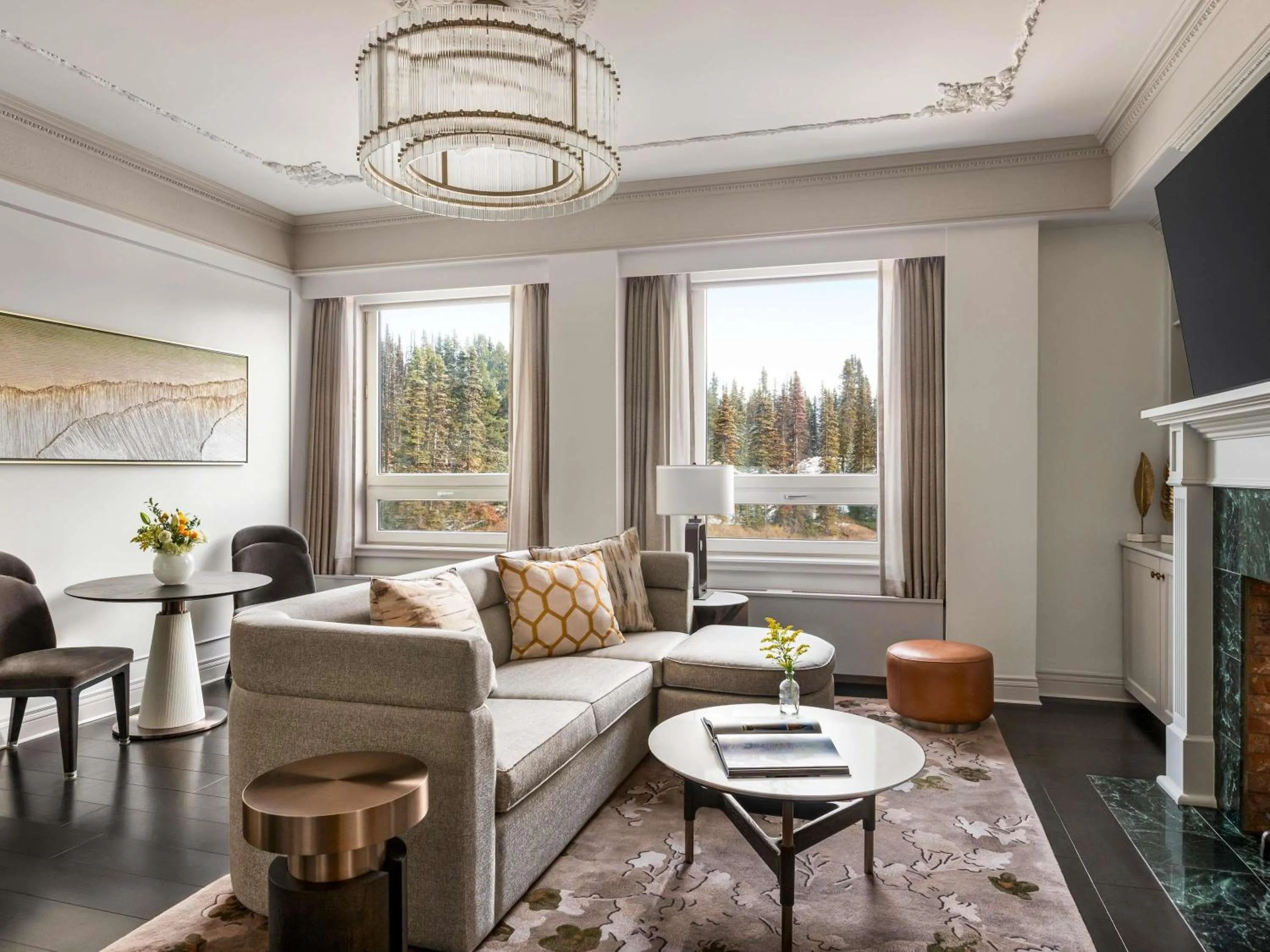 Bedroom in Fairmont Château Lake Louise