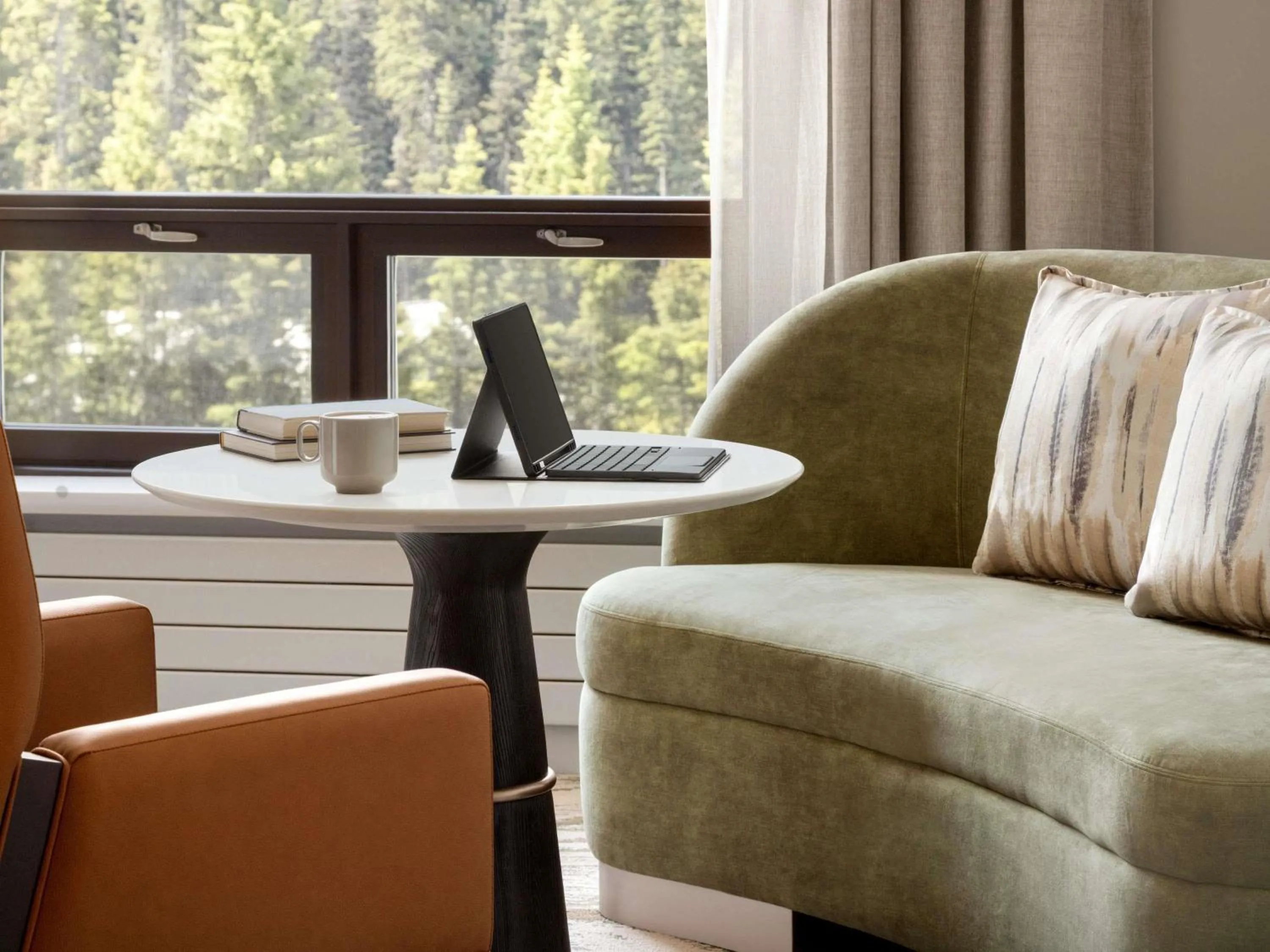 Bedroom in Fairmont Château Lake Louise