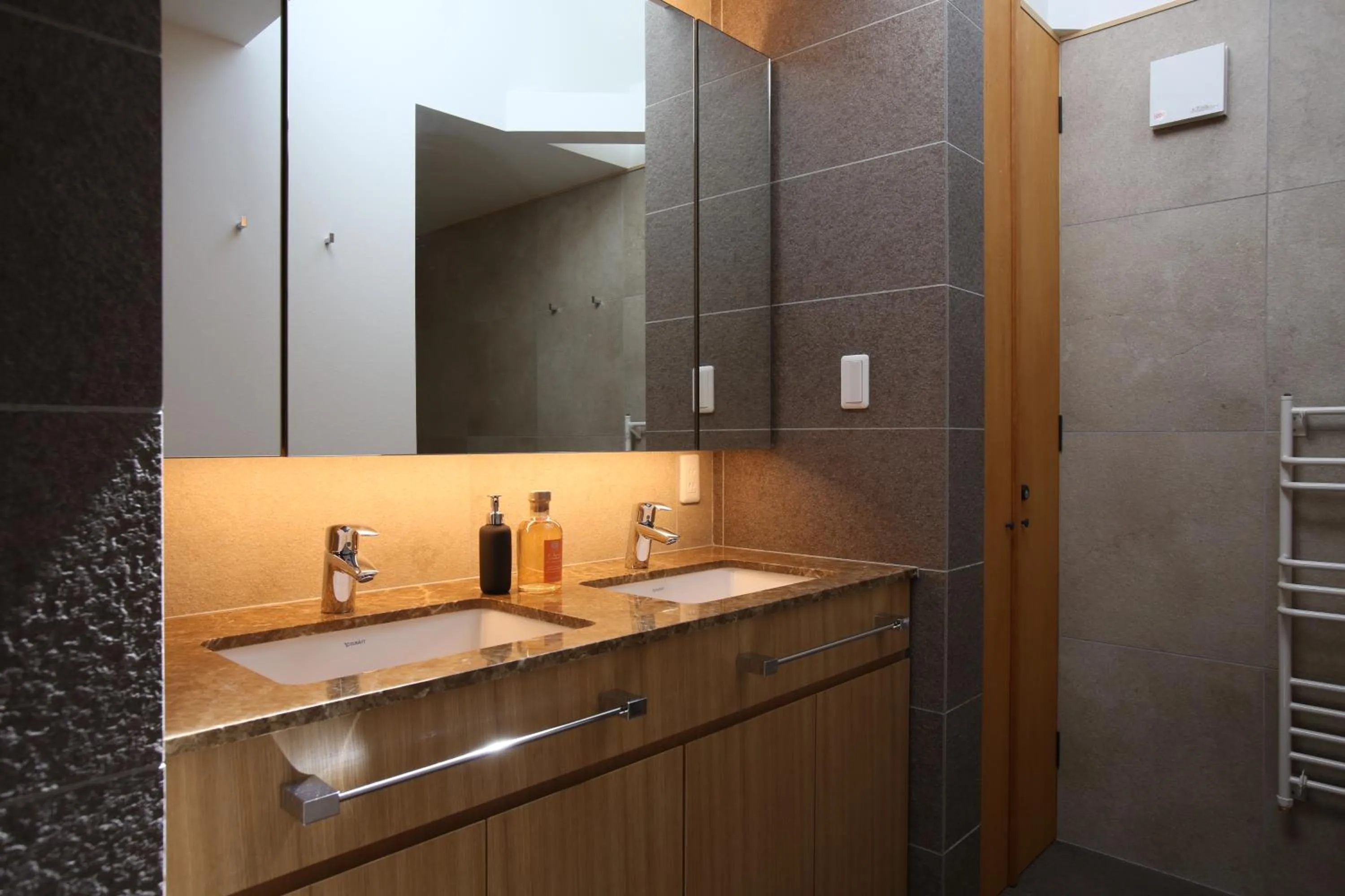 Bathroom in Villa Bavaria by Hakuba White Fox Company