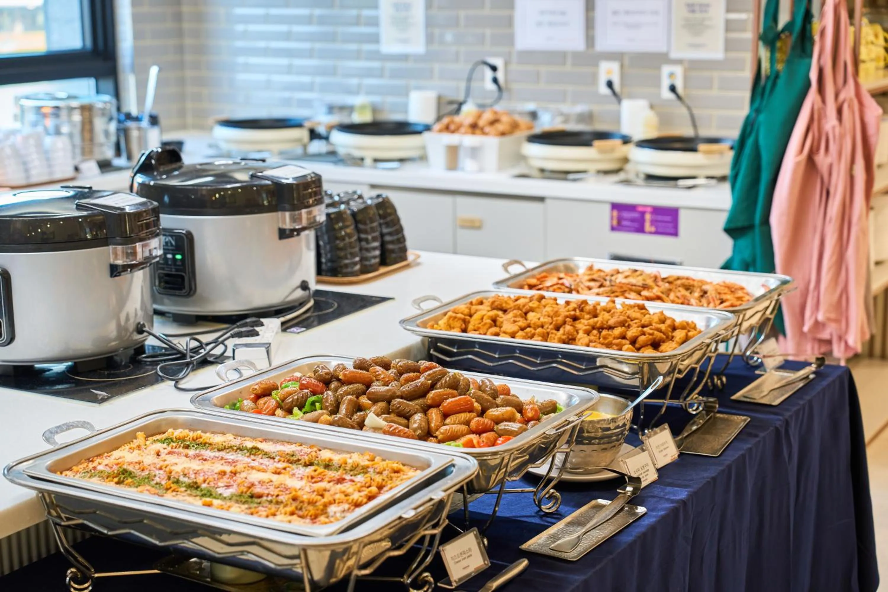 Buffet breakfast in Chestertons Sokcho