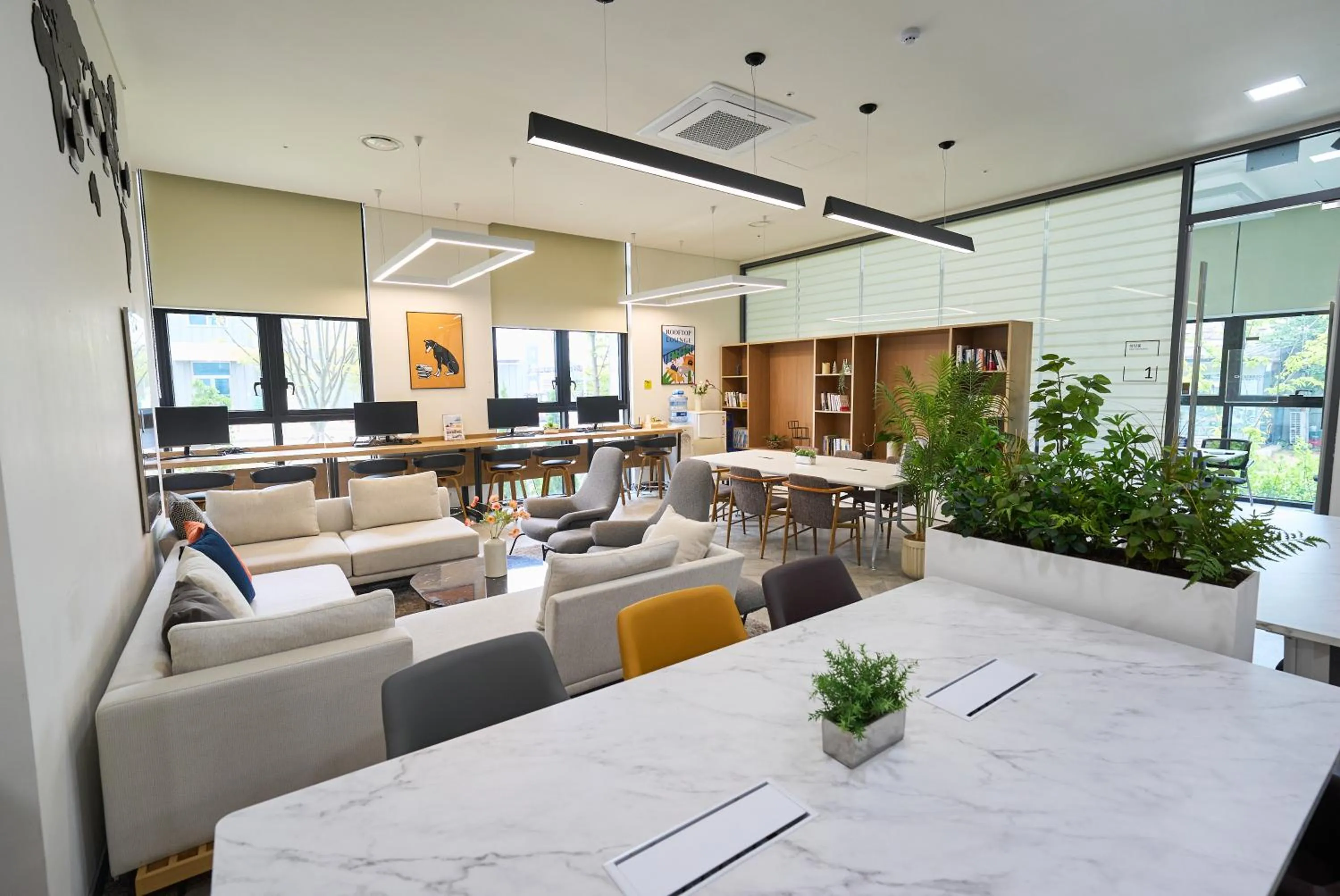 Business facilities in Chestertons Sokcho