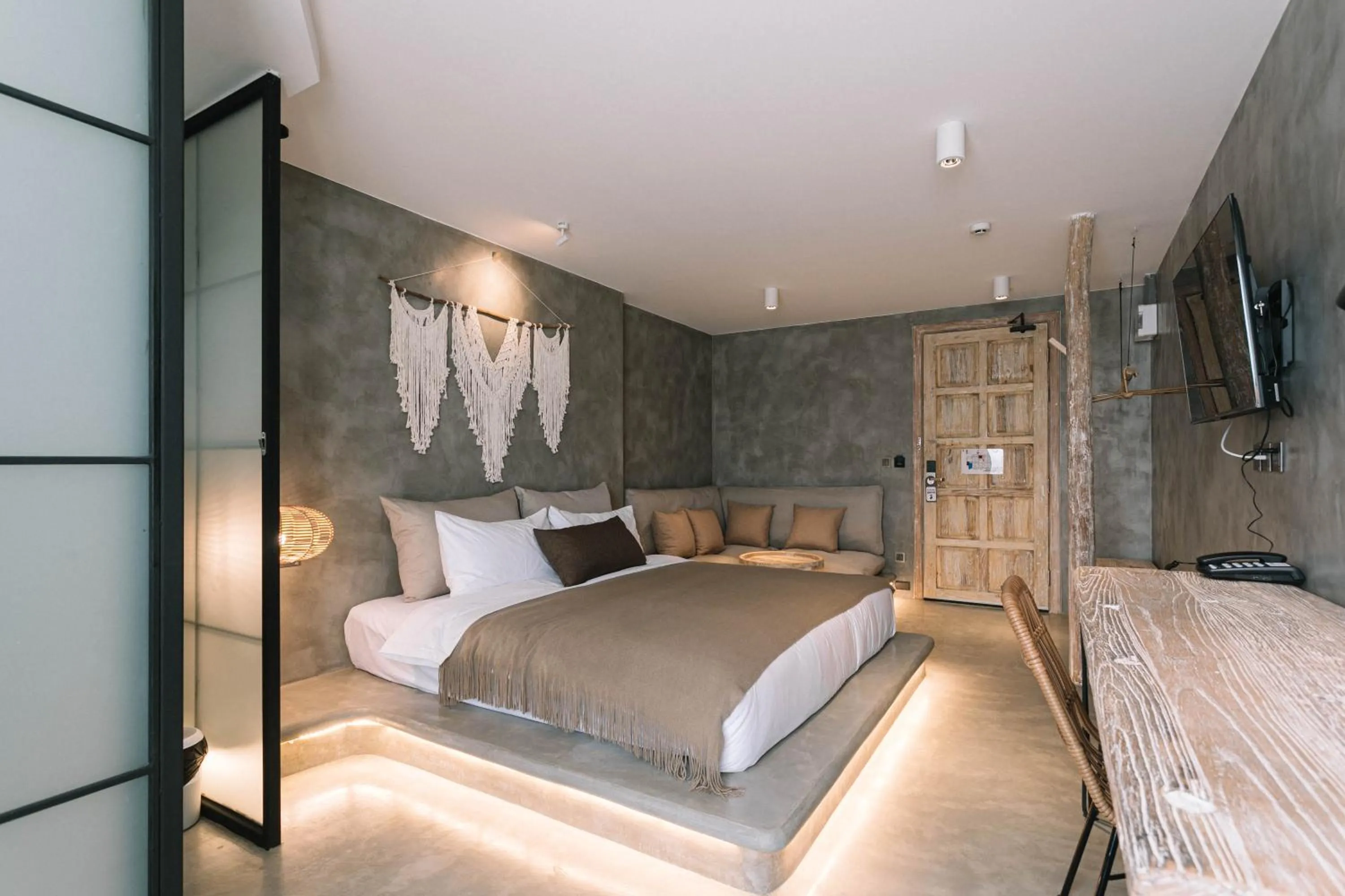 Bed in Glory Wabi Sabi Hotel 清迈古城荣耀侘寂酒店