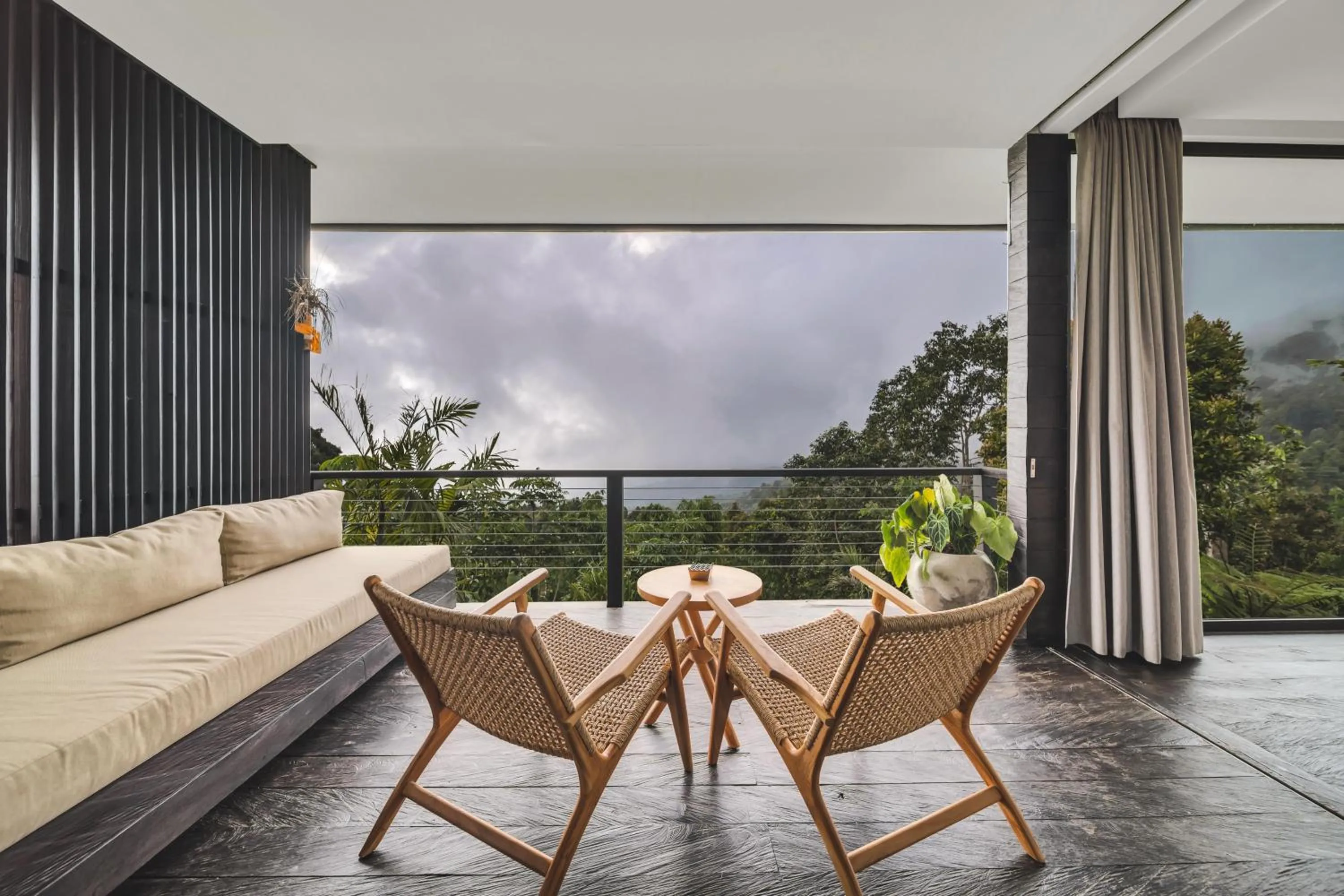 Balcony/Terrace in Munduk Cabins