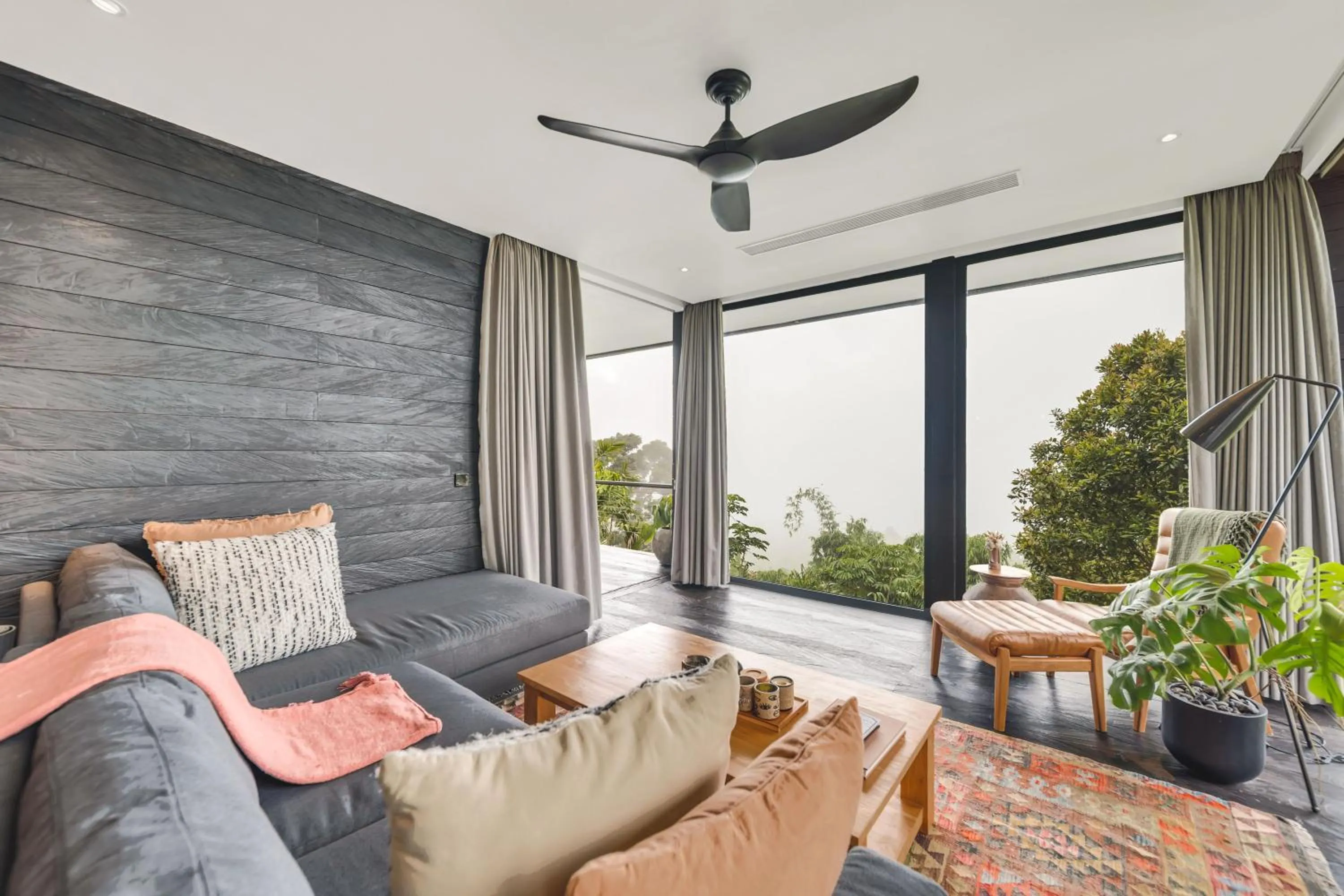 Living room in Munduk Cabins