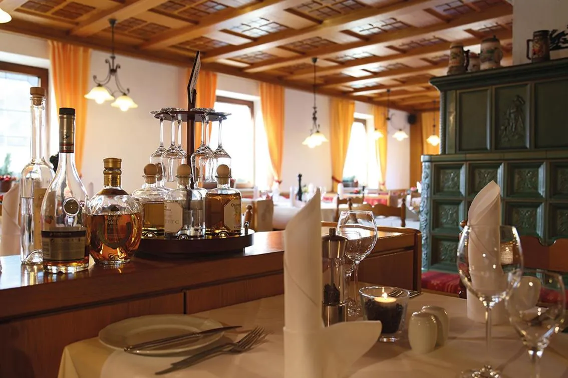 Restaurant/places to eat in Trip Inn Landhotel Krone