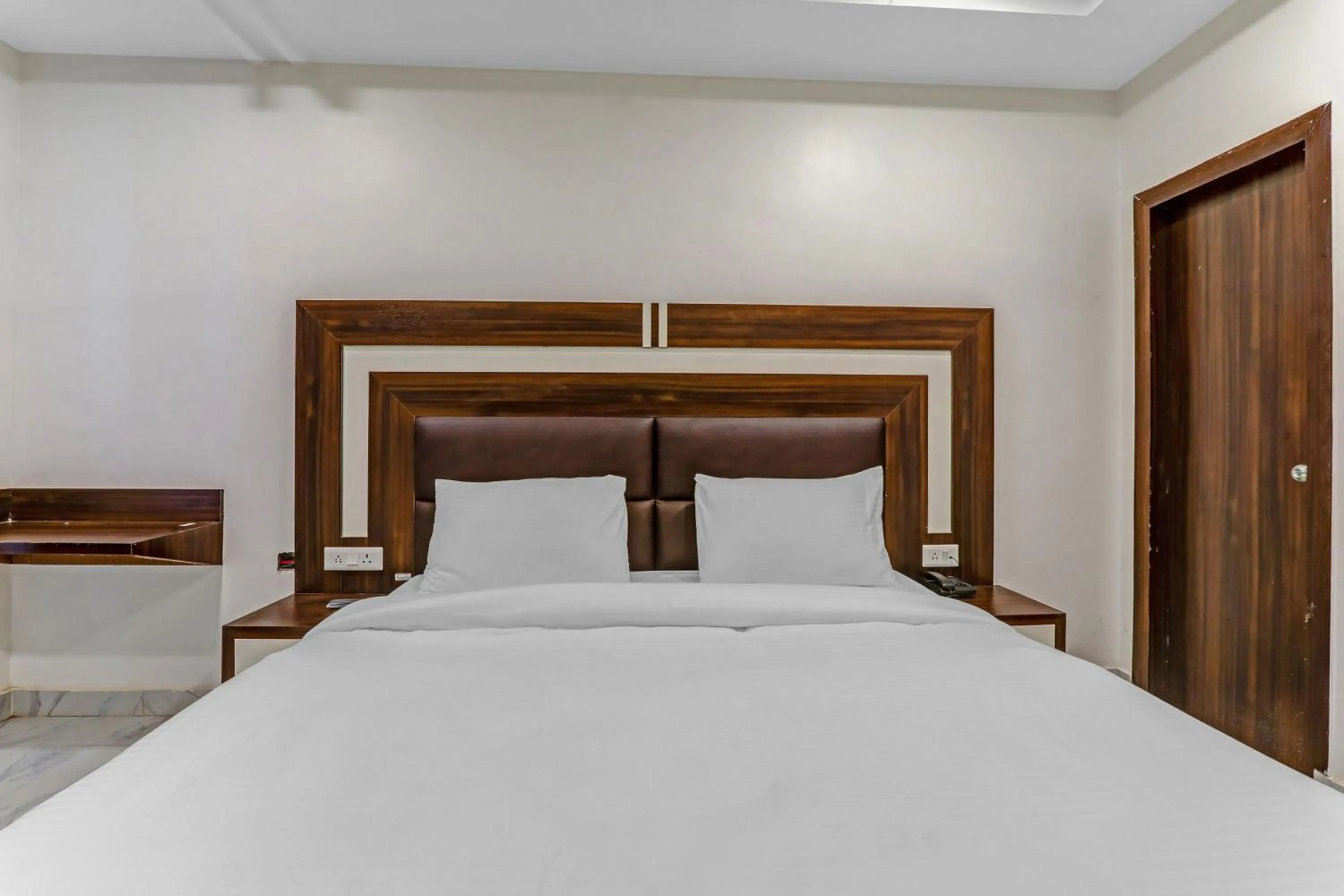 Bedroom, Bed in Collection O Yamuna Palace Near Gomti Riverfront Park