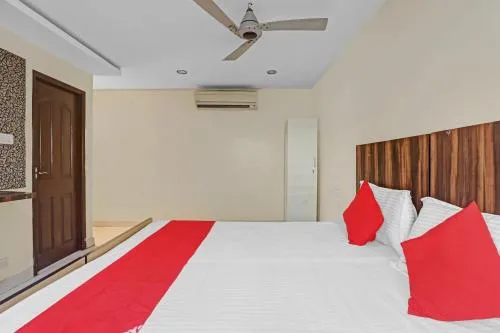 Hotel O Grand Residency