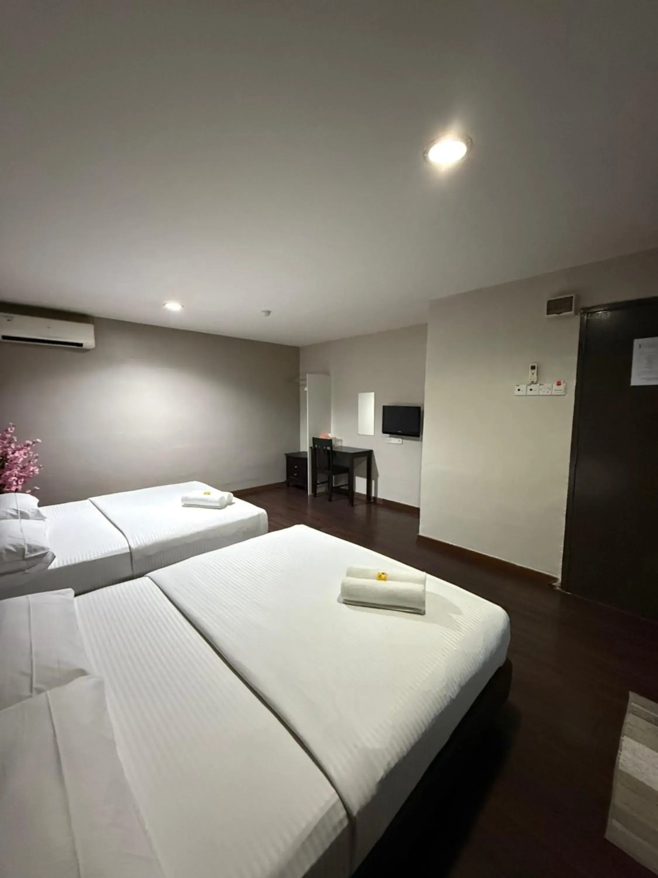 Family Room in 1st Living Subang SS15 Family Room in 1st Living Subang SS15