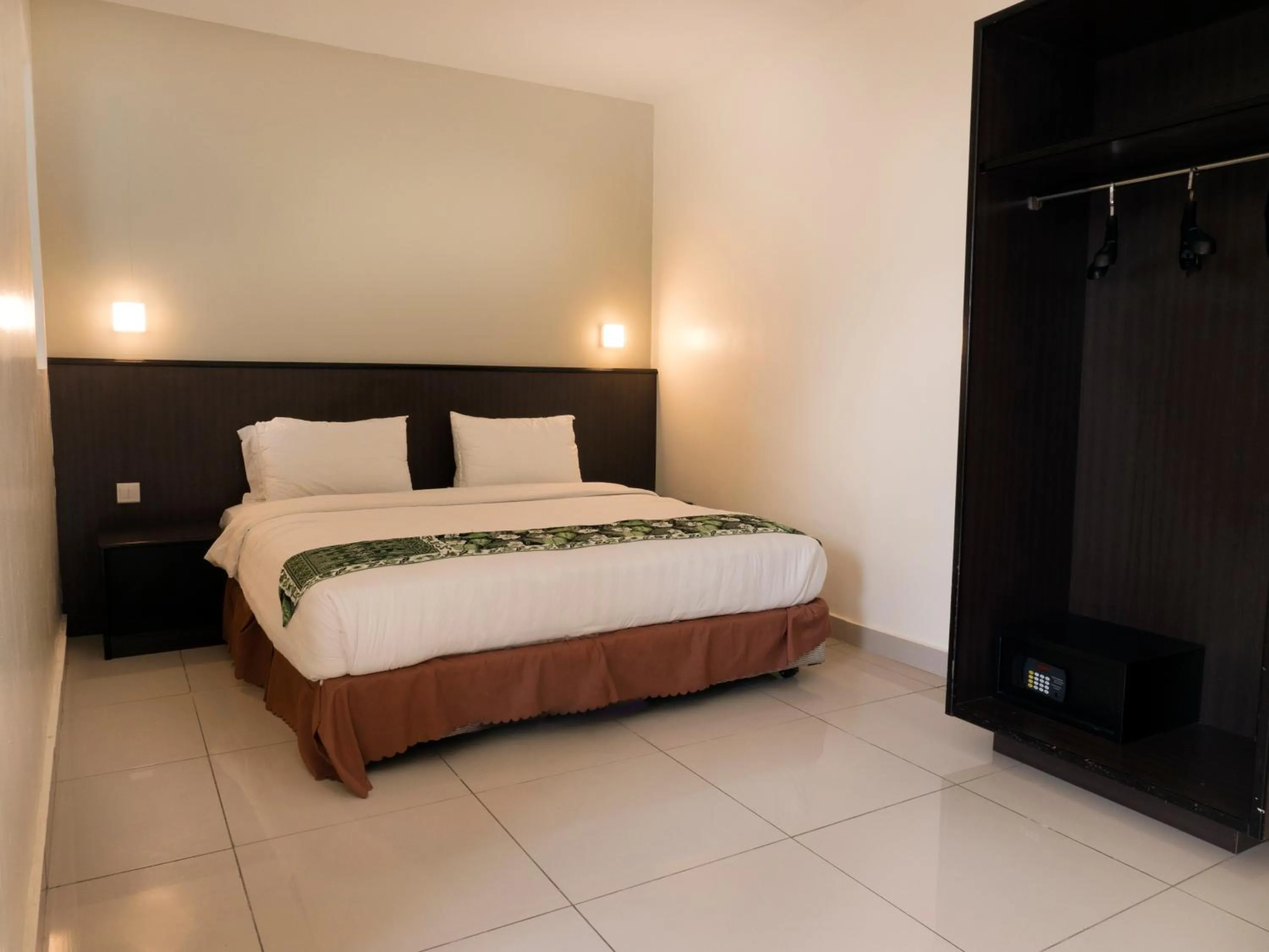 Bedroom, Bed in Sipadan Inn Service Apartments Semporna