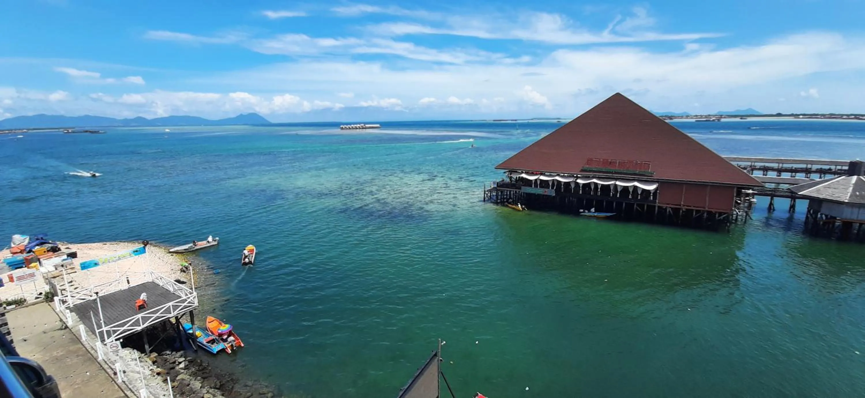 Sea view in Sipadan Inn Service Apartments Semporna