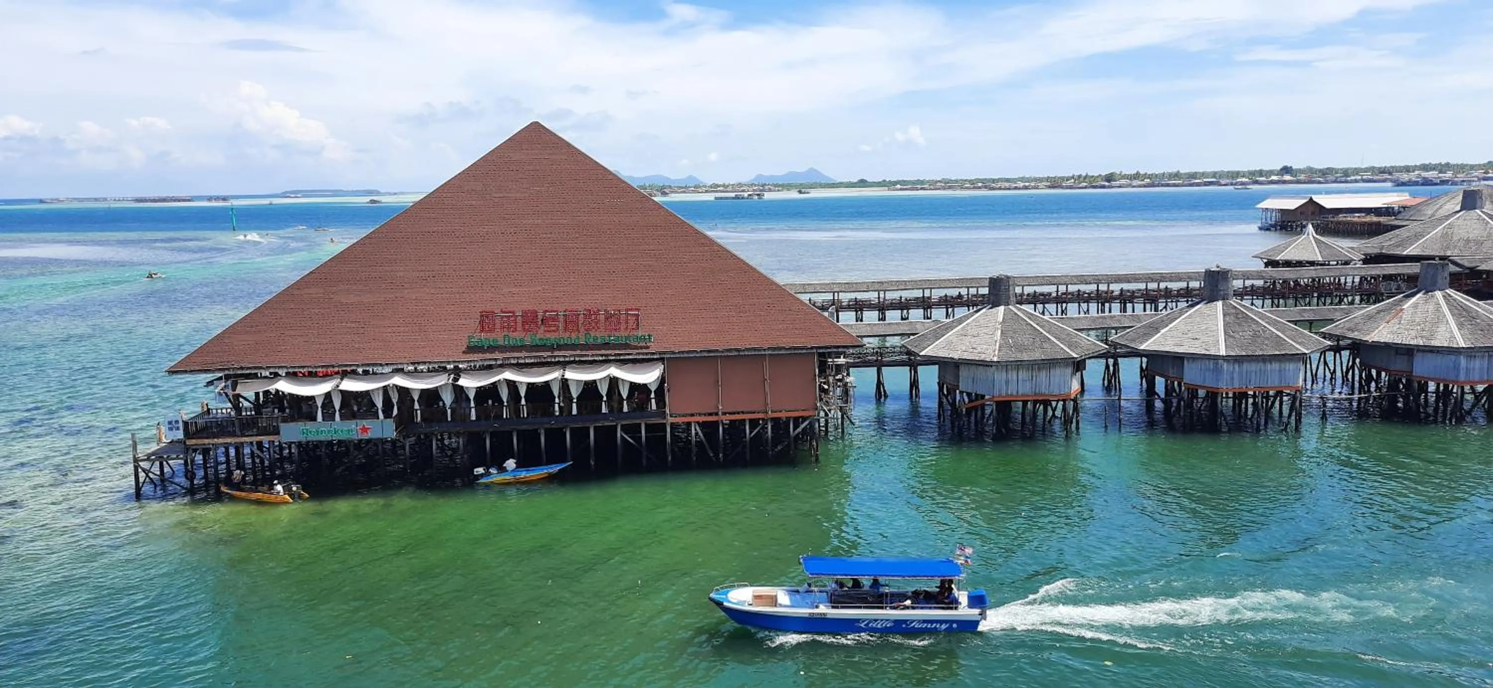 Sea view in Sipadan Inn Service Apartments Semporna