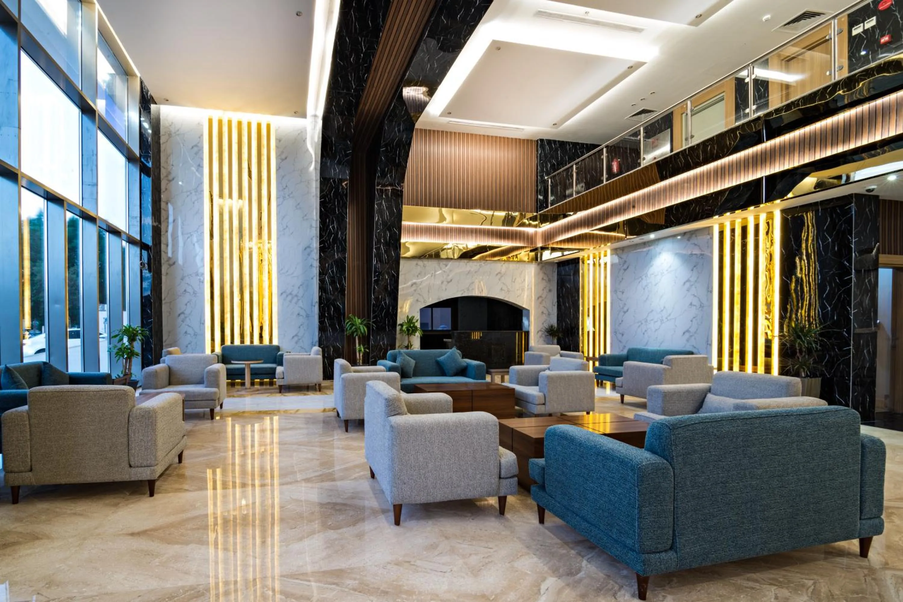 Lobby or reception in Mirnian Hotel