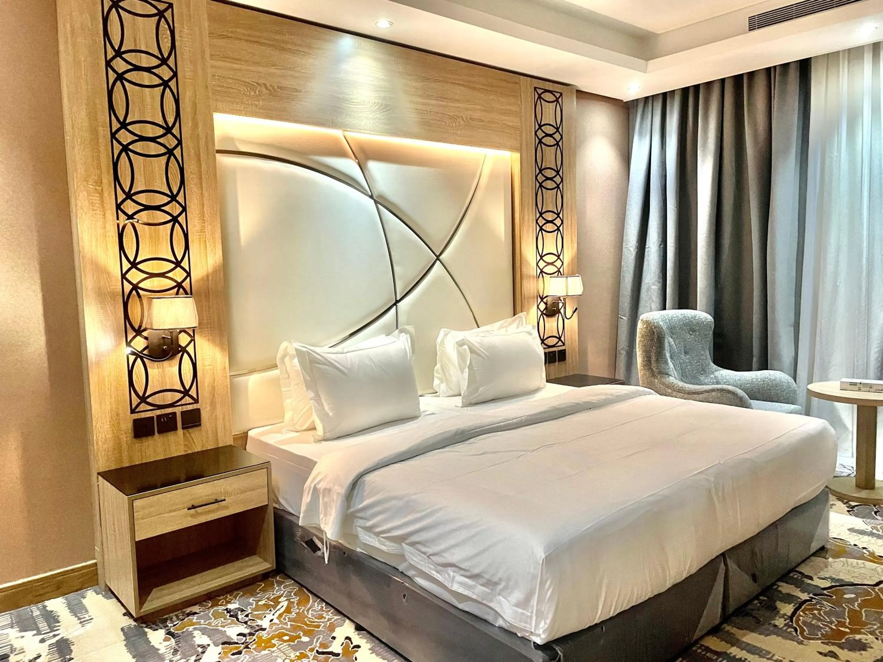 Bed in Mirnian Hotel