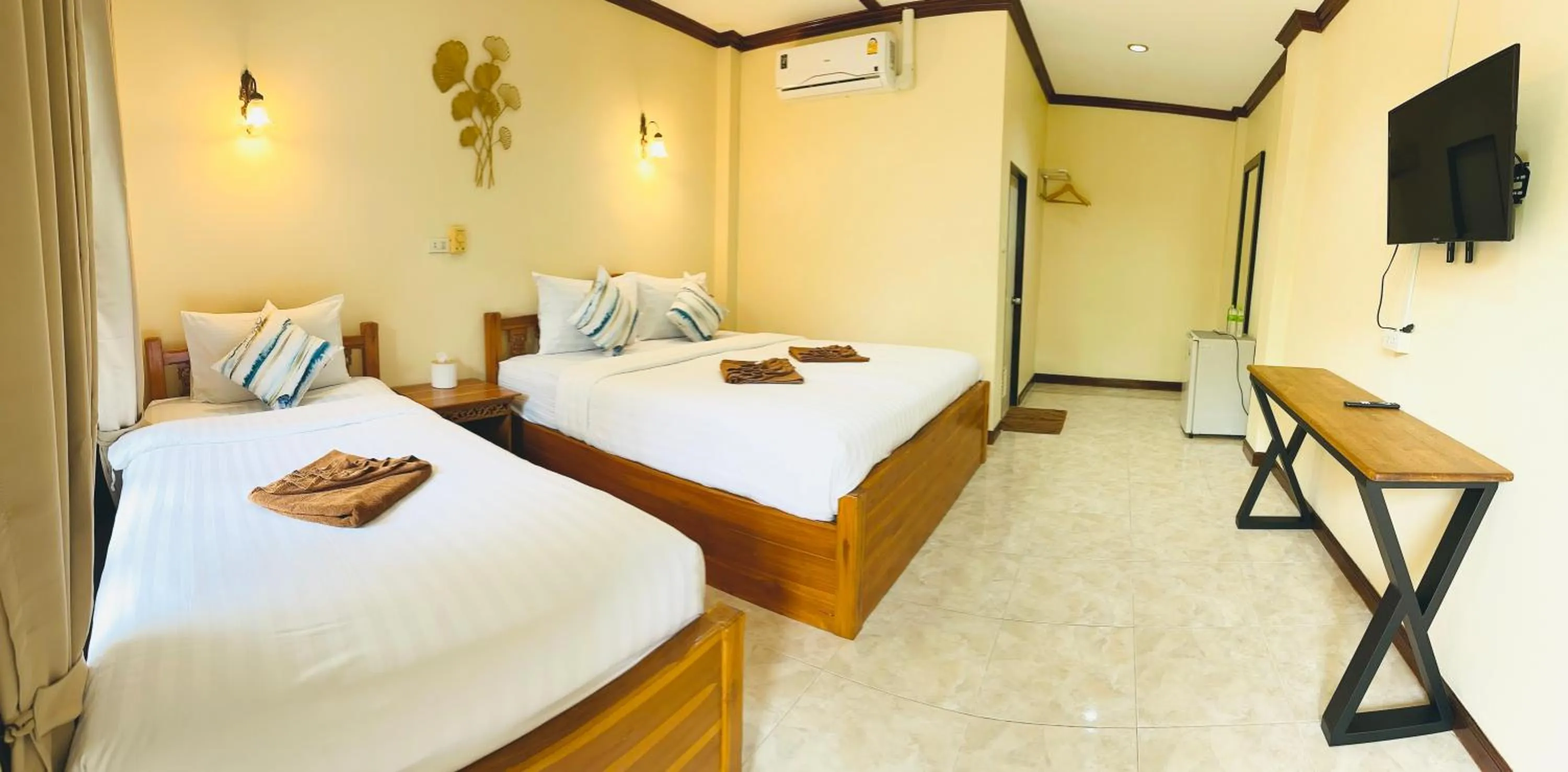 View (from property/room), Bed in Family House Resort, Haad Rin