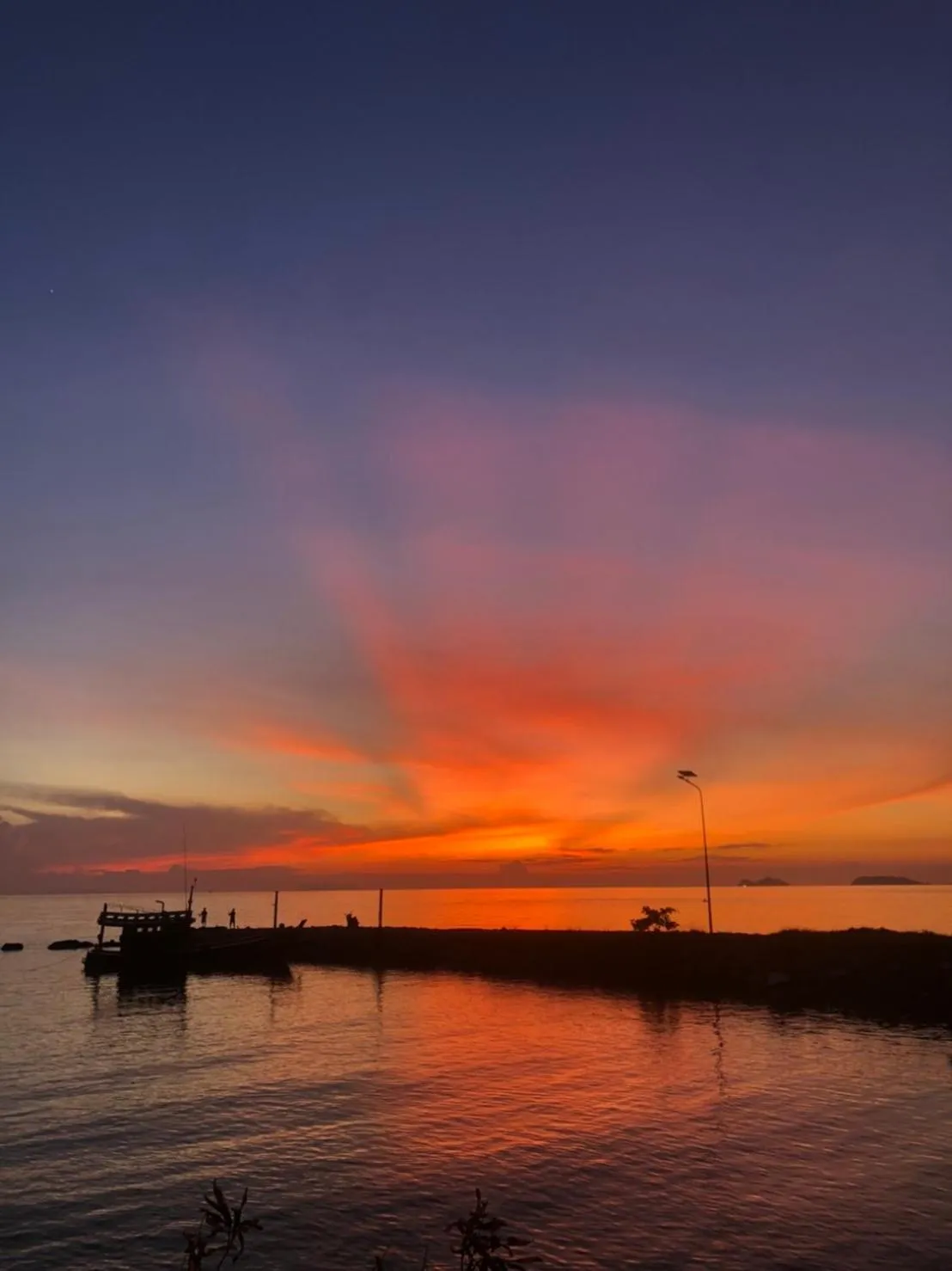 Sunset in Family House Resort, Haad Rin