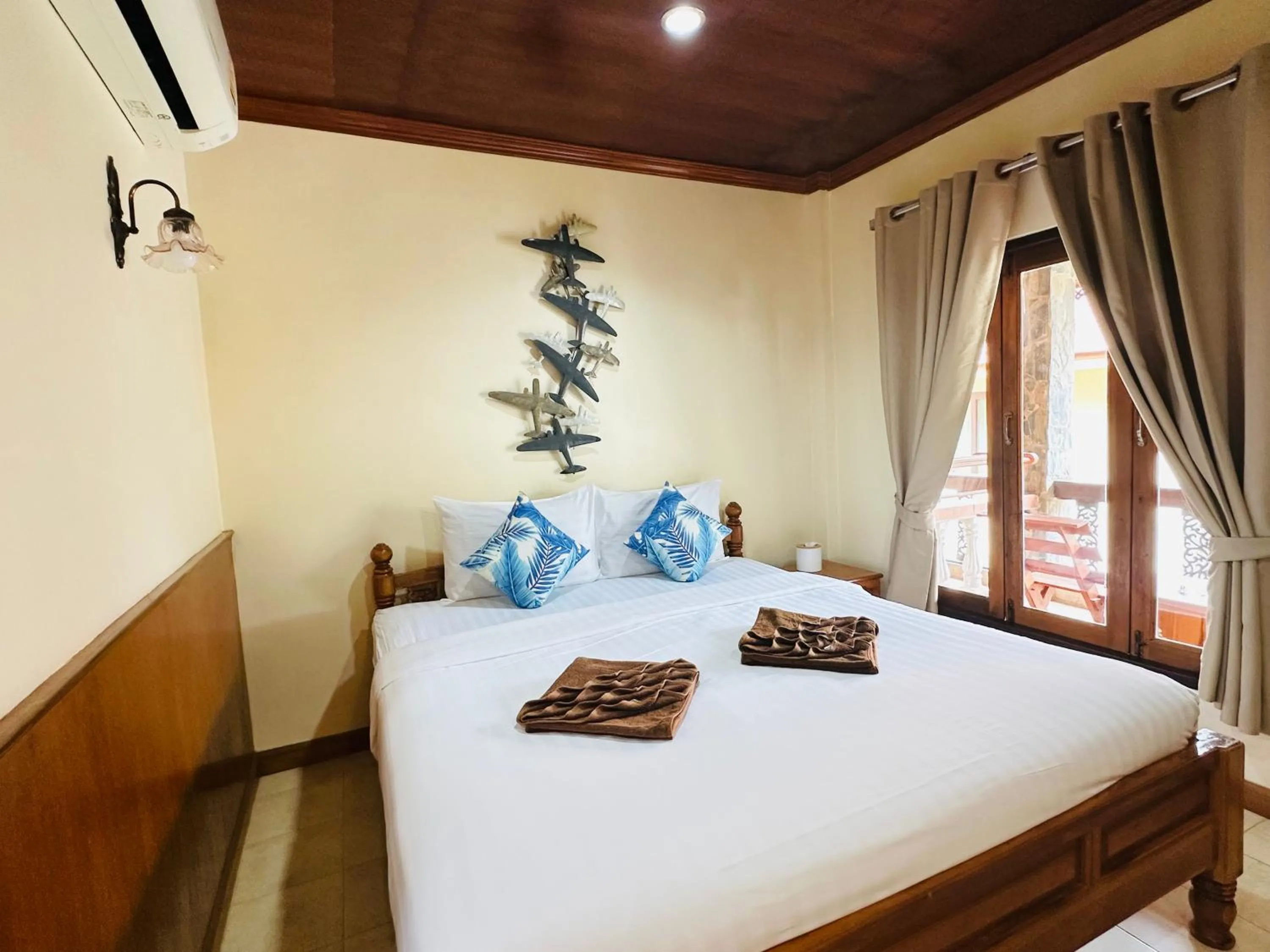 View (from property/room), Bed in Family House Resort, Haad Rin
