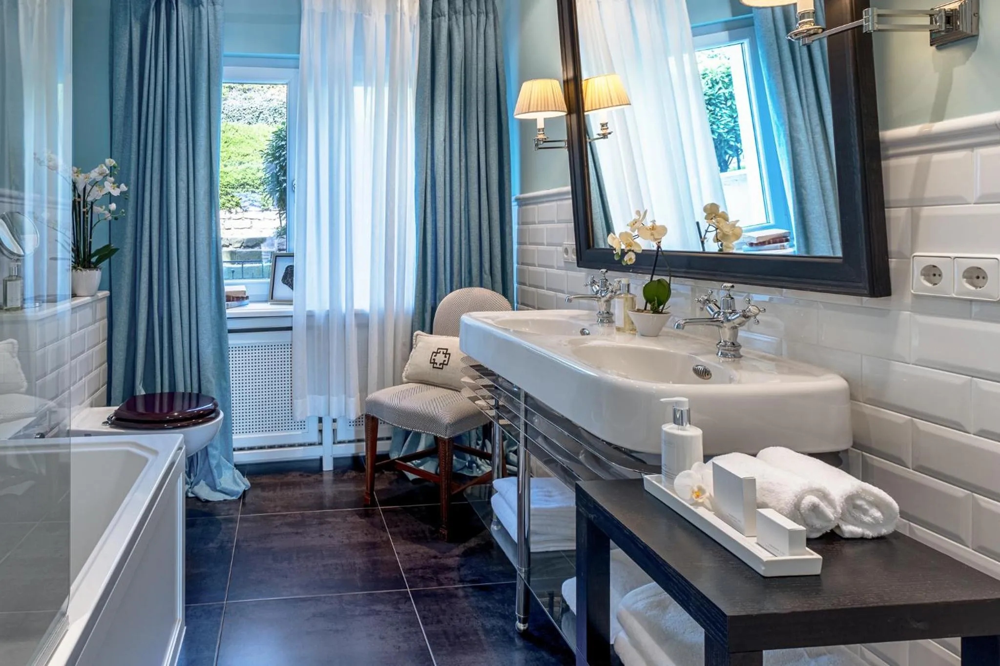 Bathroom in House of Hütter- Heidelberg Suites Boutique