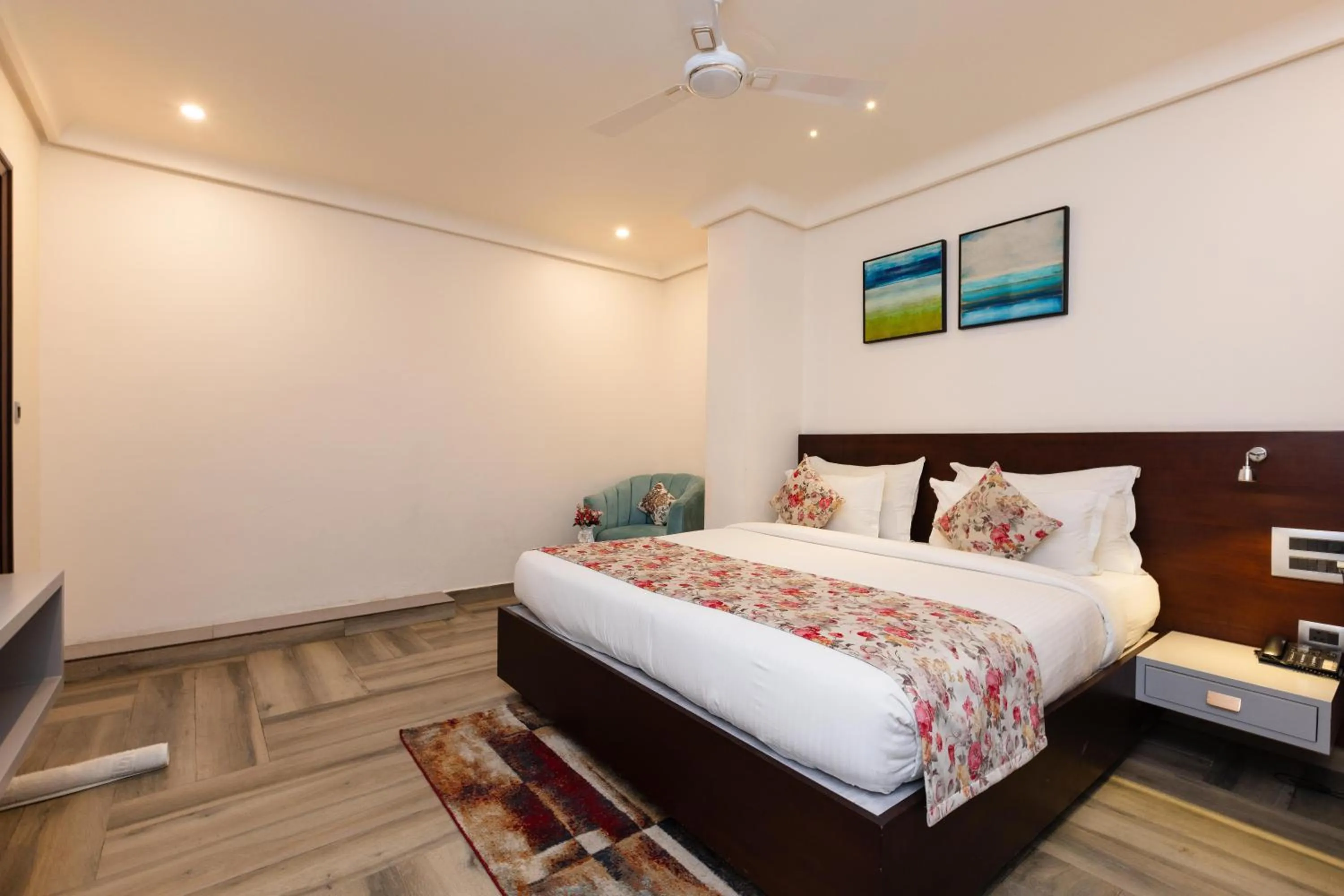 Bed in HOTEL JS SOUVENIR