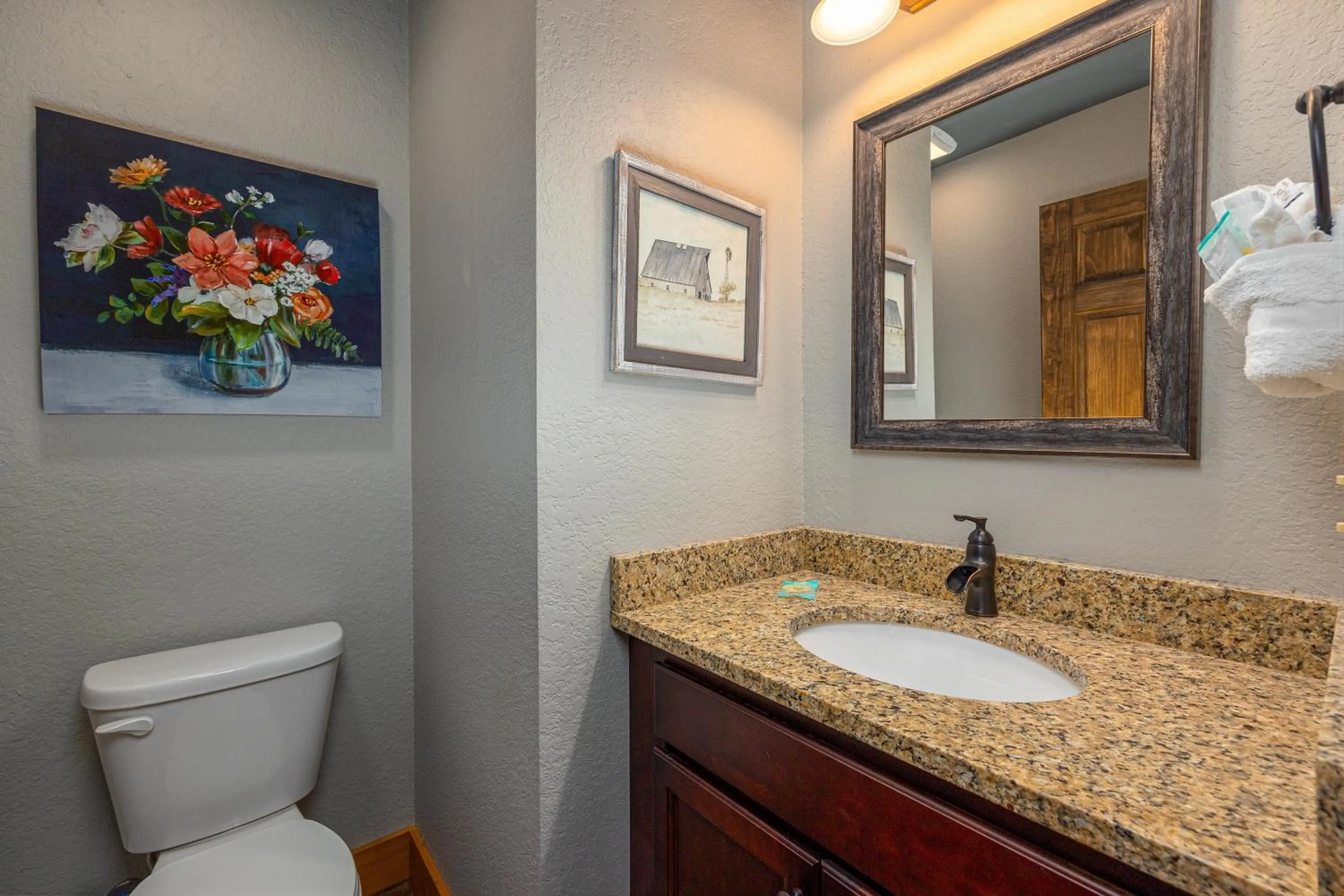 Mountain Sunrise Pool Cottage chalet