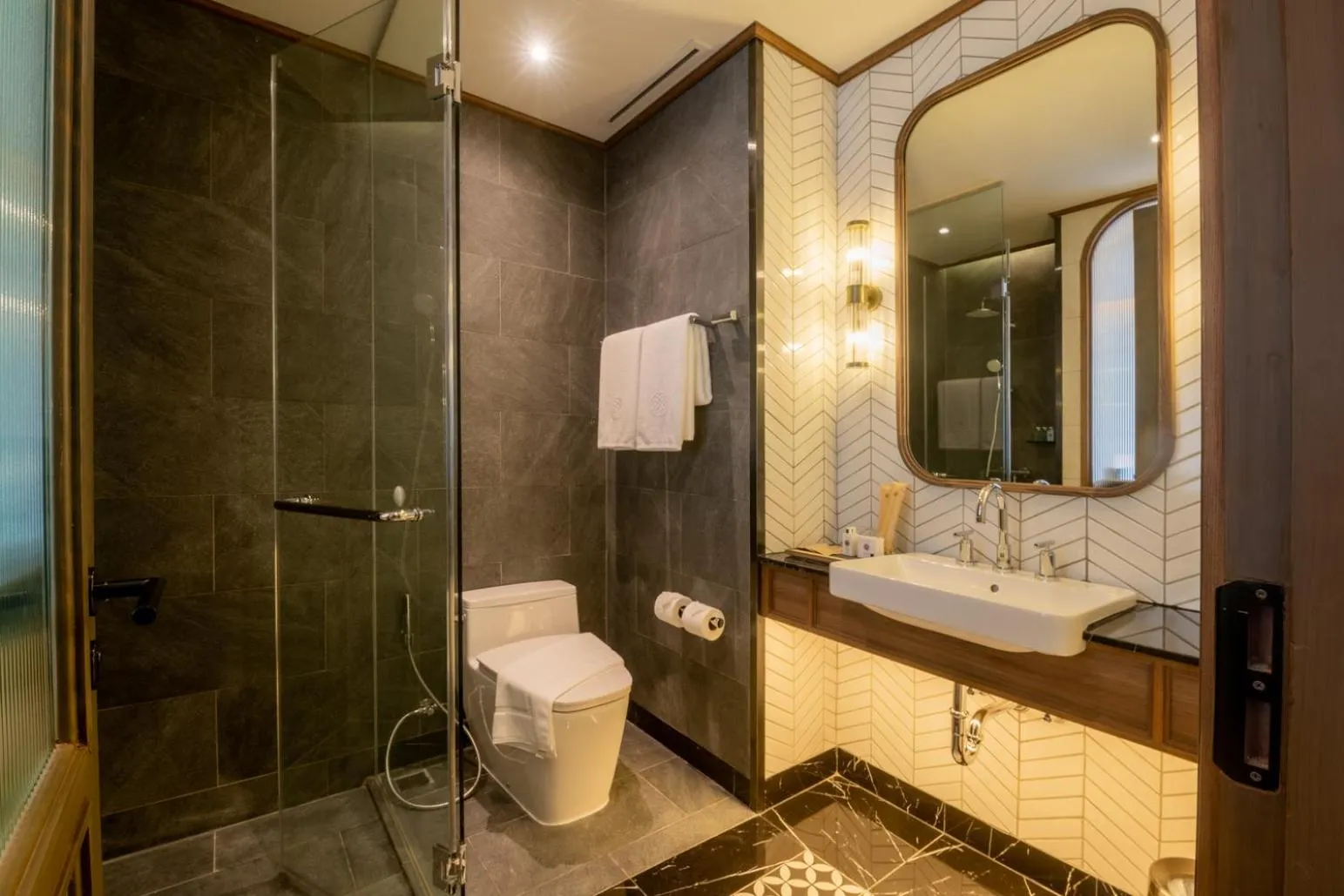 Toilet in Hotel MOCO