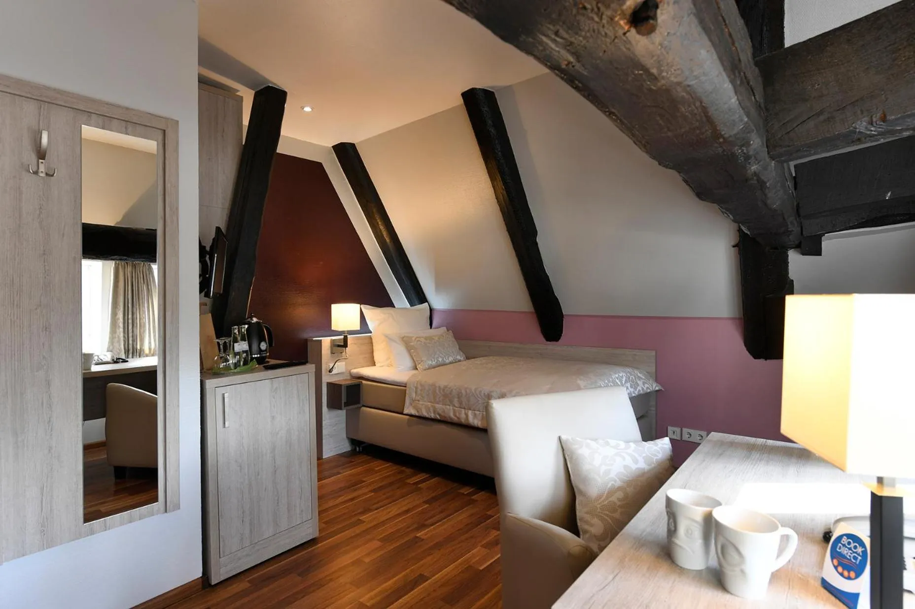 Photo of the whole room, Bed in Hotel Marktkieker