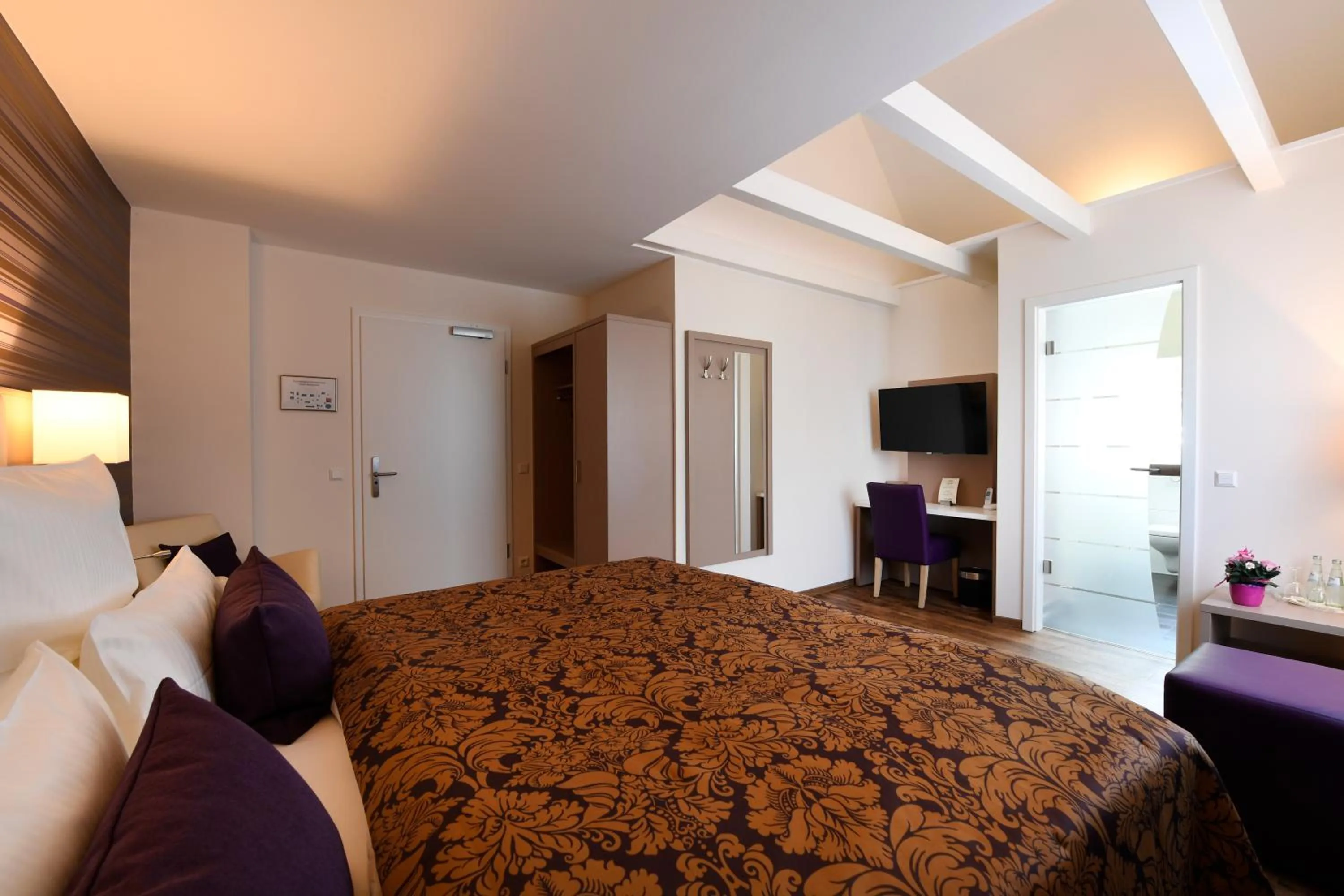 Decorative detail, Bed in Hotel Marktkieker