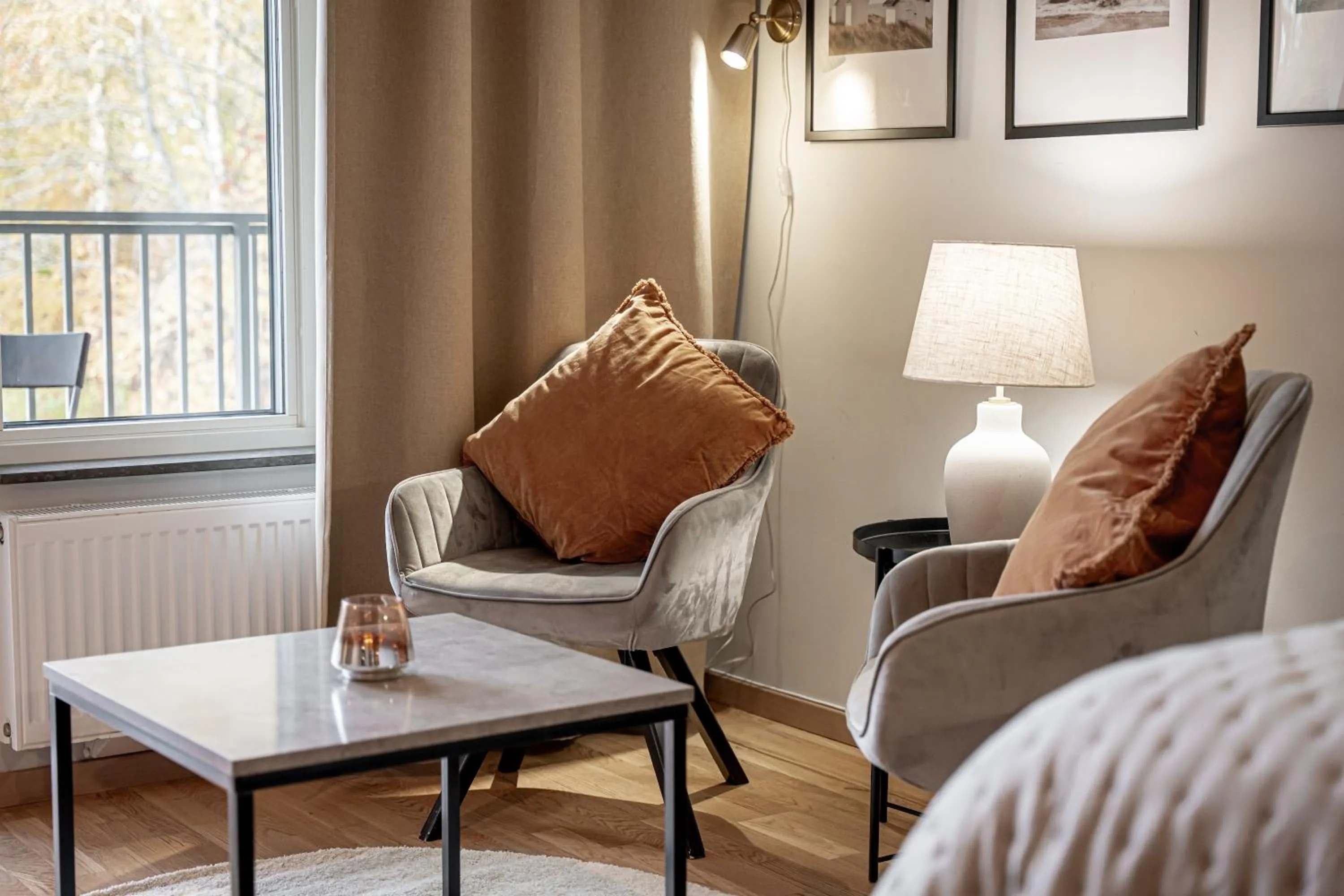 Seating area in Uppsala Hotel Apartments
