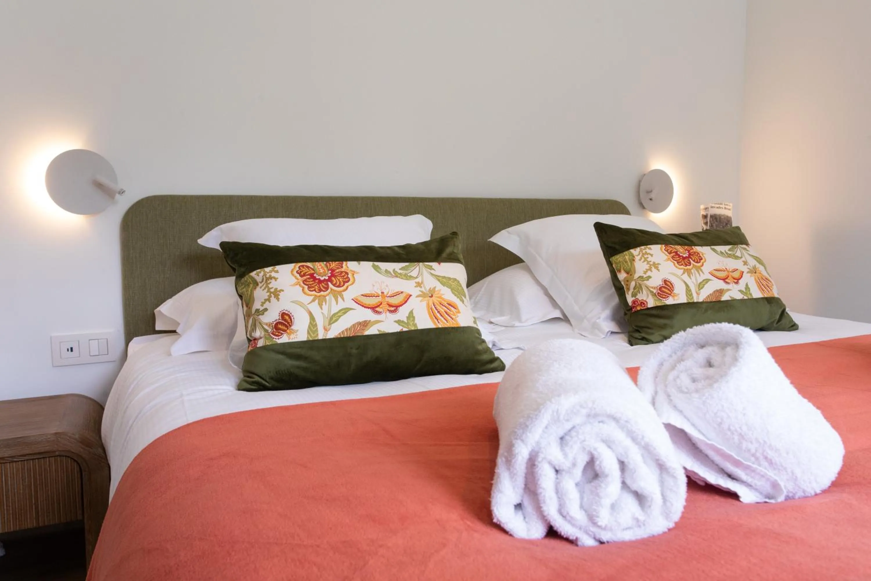 Bed in Hotel Le Verger Maelvi