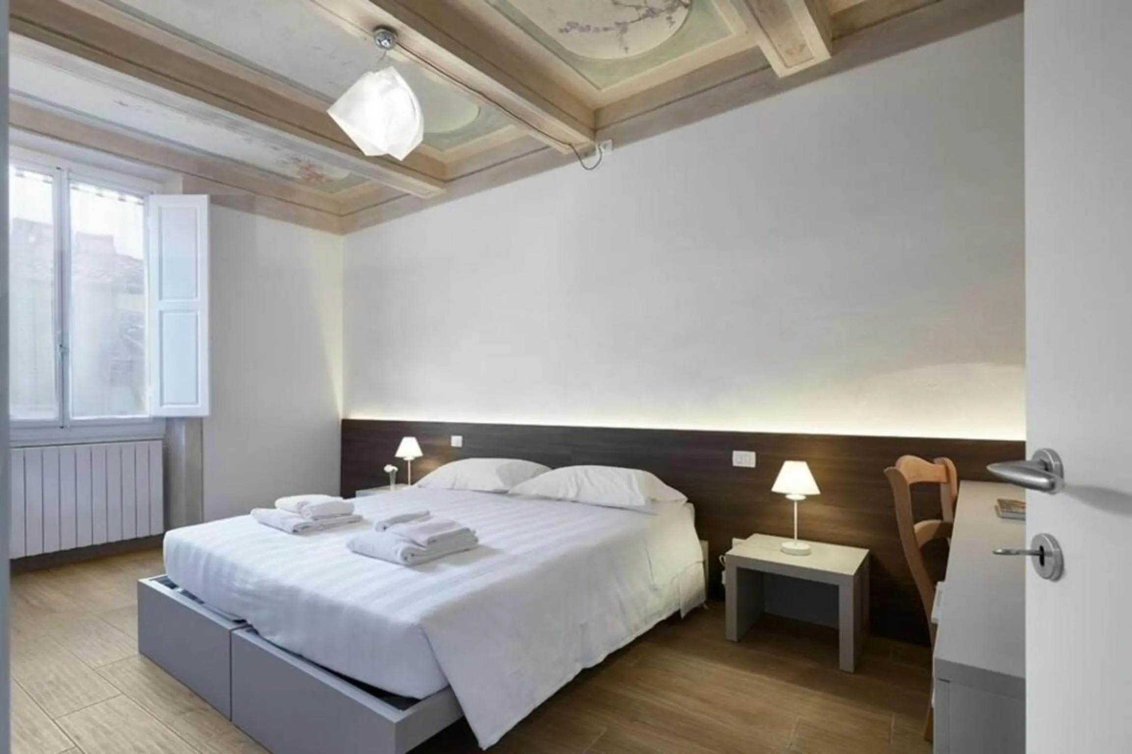 Bedroom, Bed in Giulia e Valentina by Halldis
