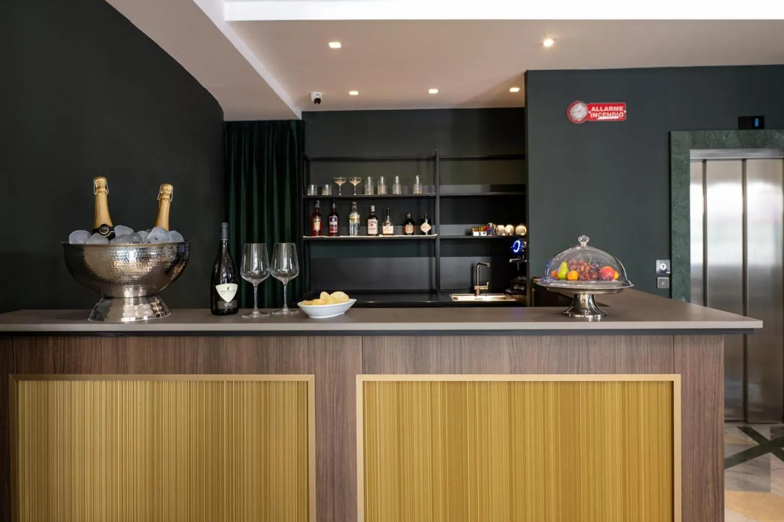 Lounge or bar in Porta Altinia Suites