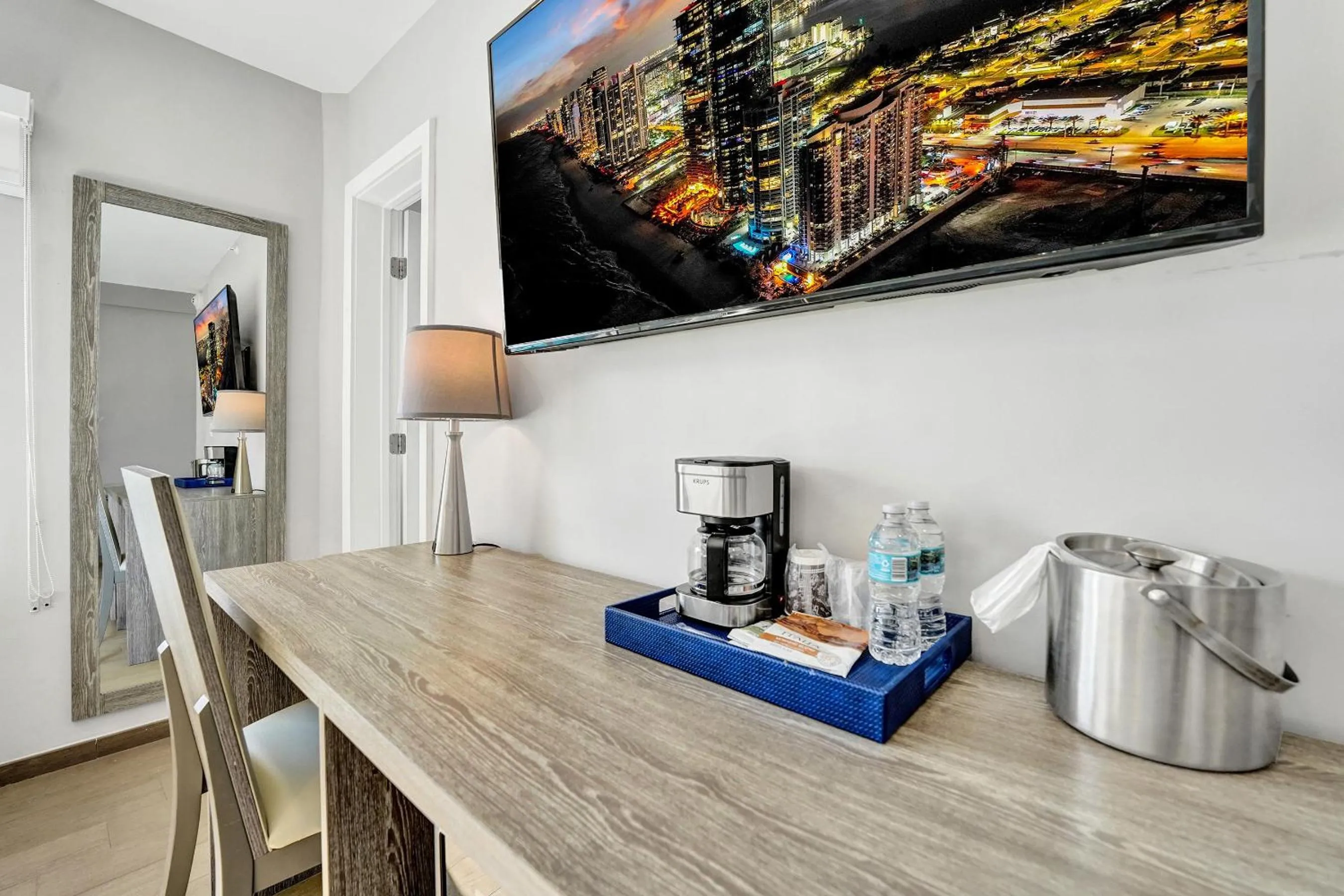 TV and multimedia in Hotel Sheldon