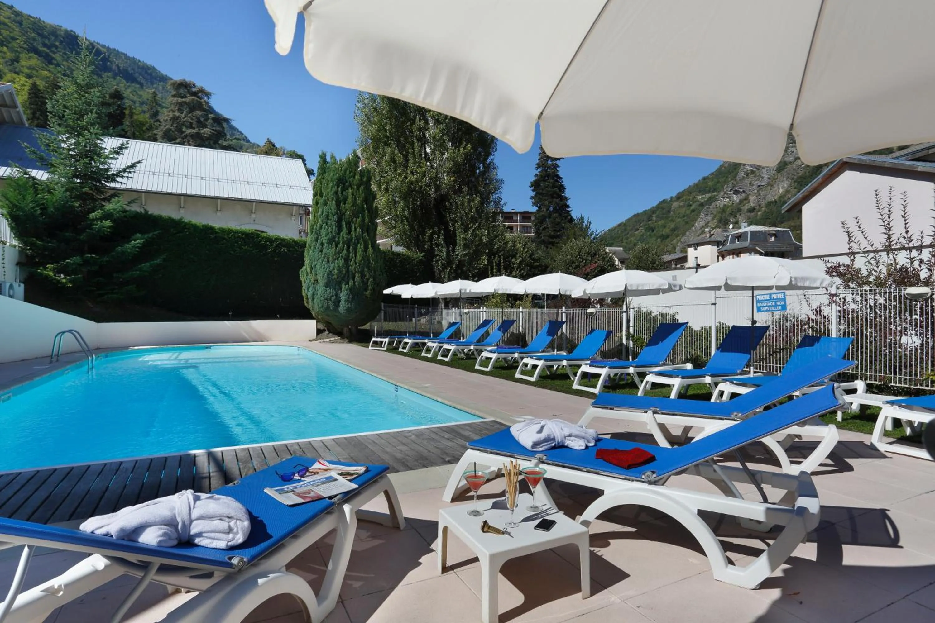 Swimming pool in Hotel Amélie