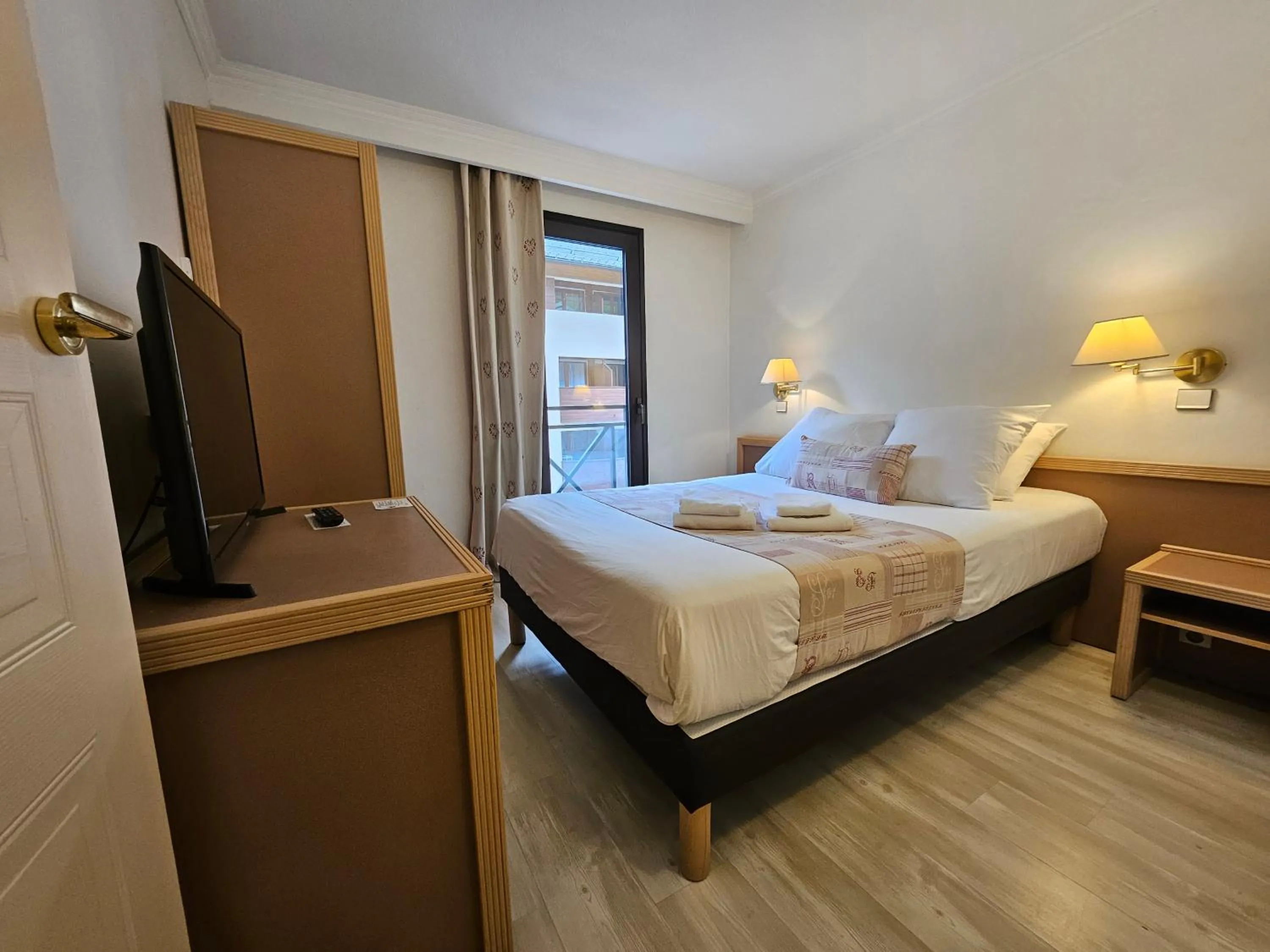 Photo of the whole room, Bed in Hotel Amélie