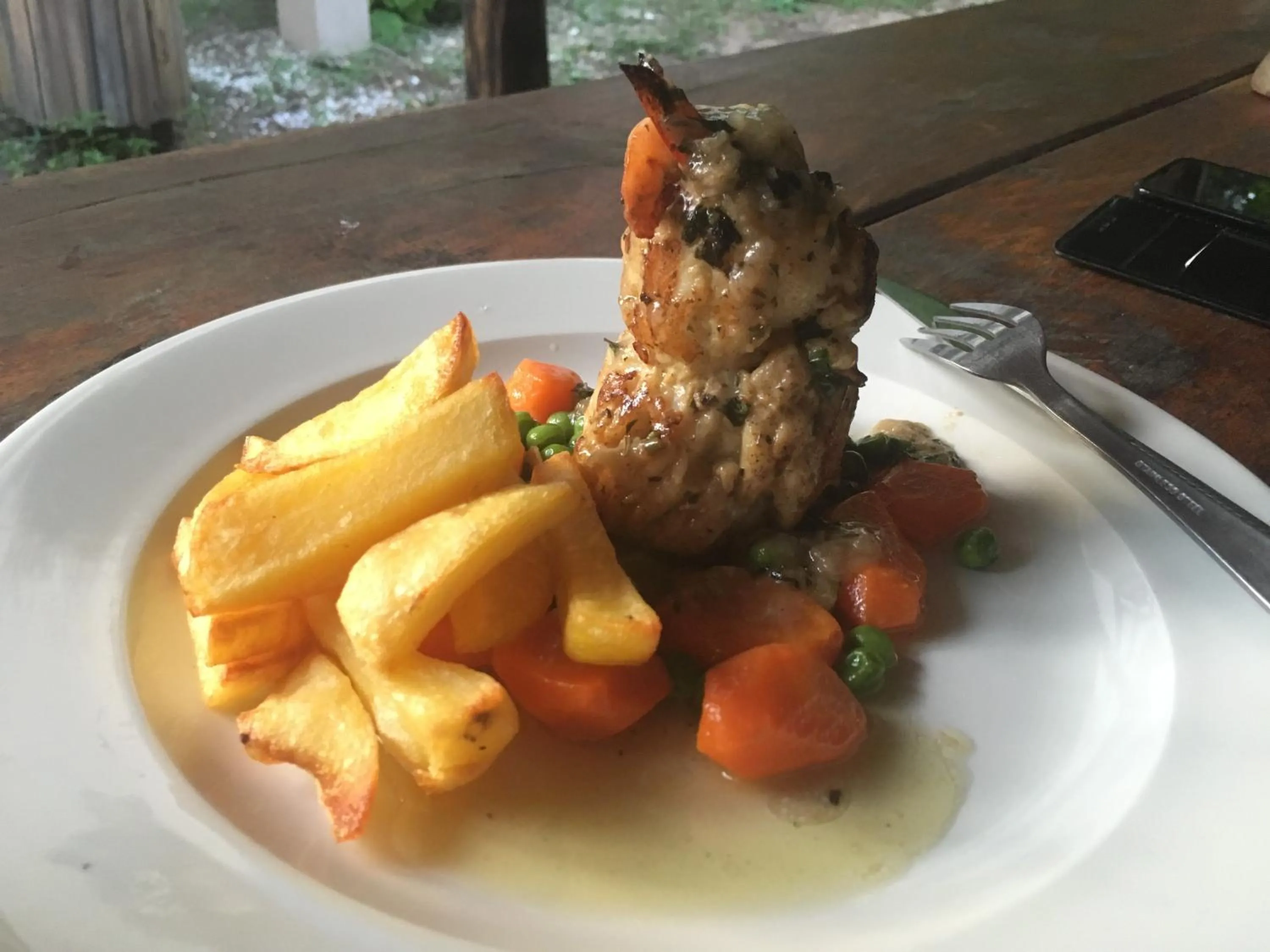 Food and drinks in Footsteps Eco-Lodge