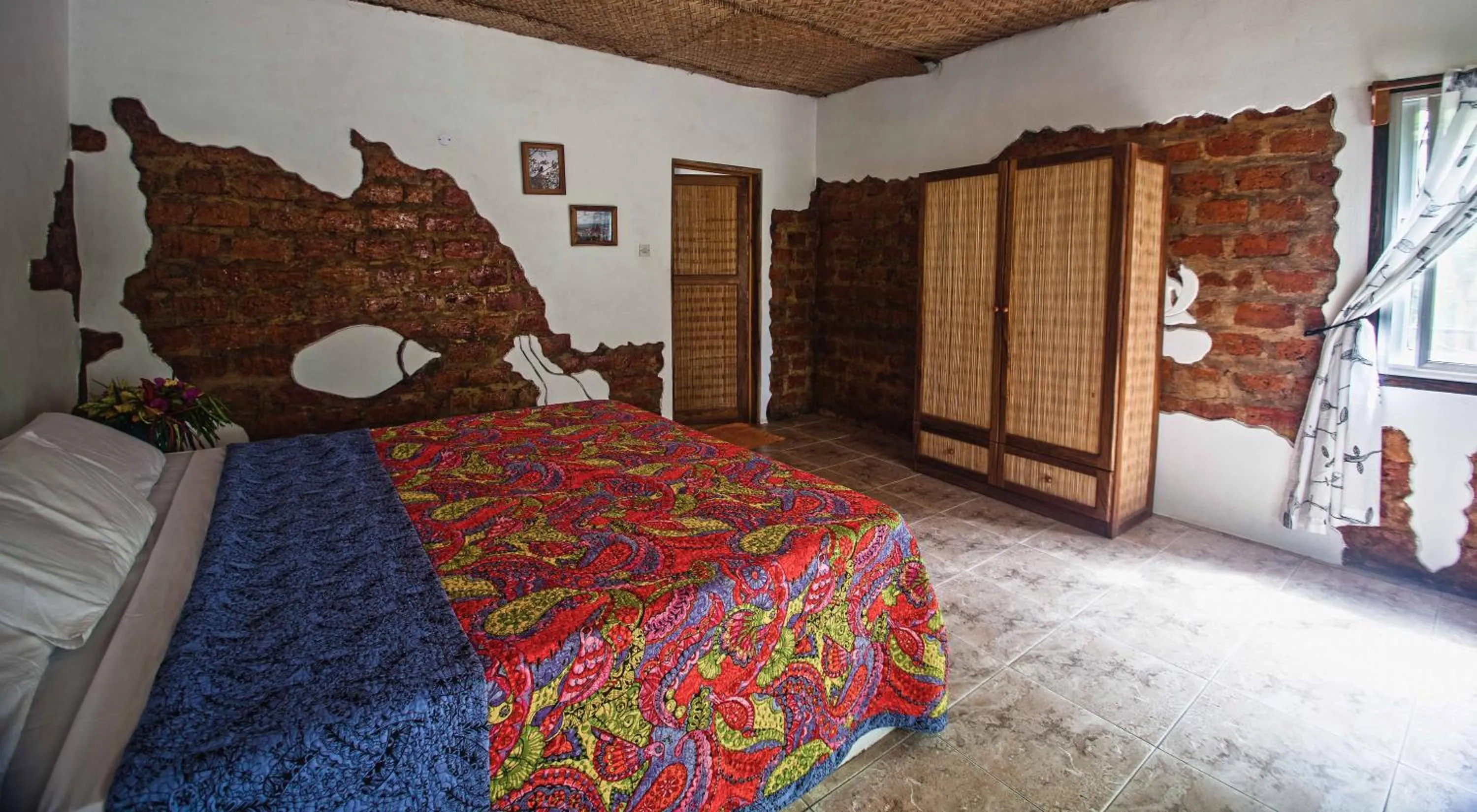 Bed in Footsteps Eco-Lodge