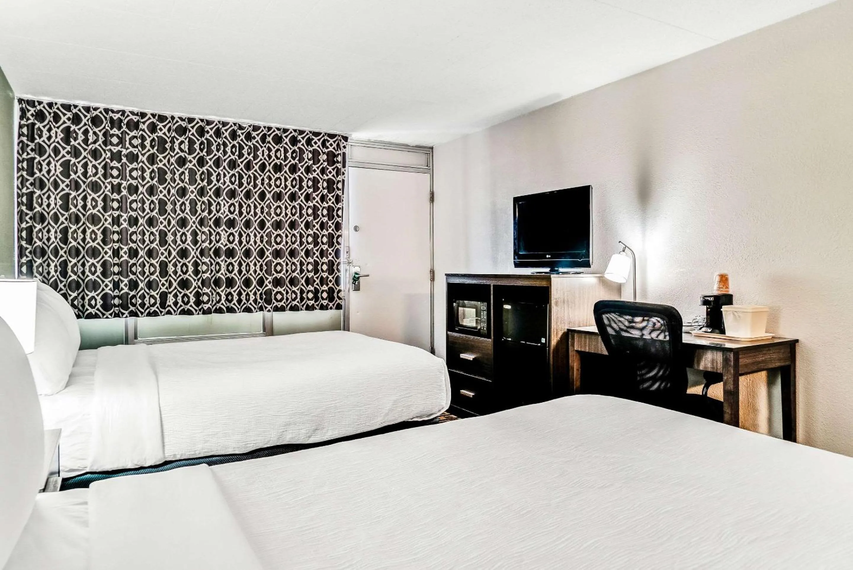 Bedroom, Bed in Quality Inn Detroit Downtown