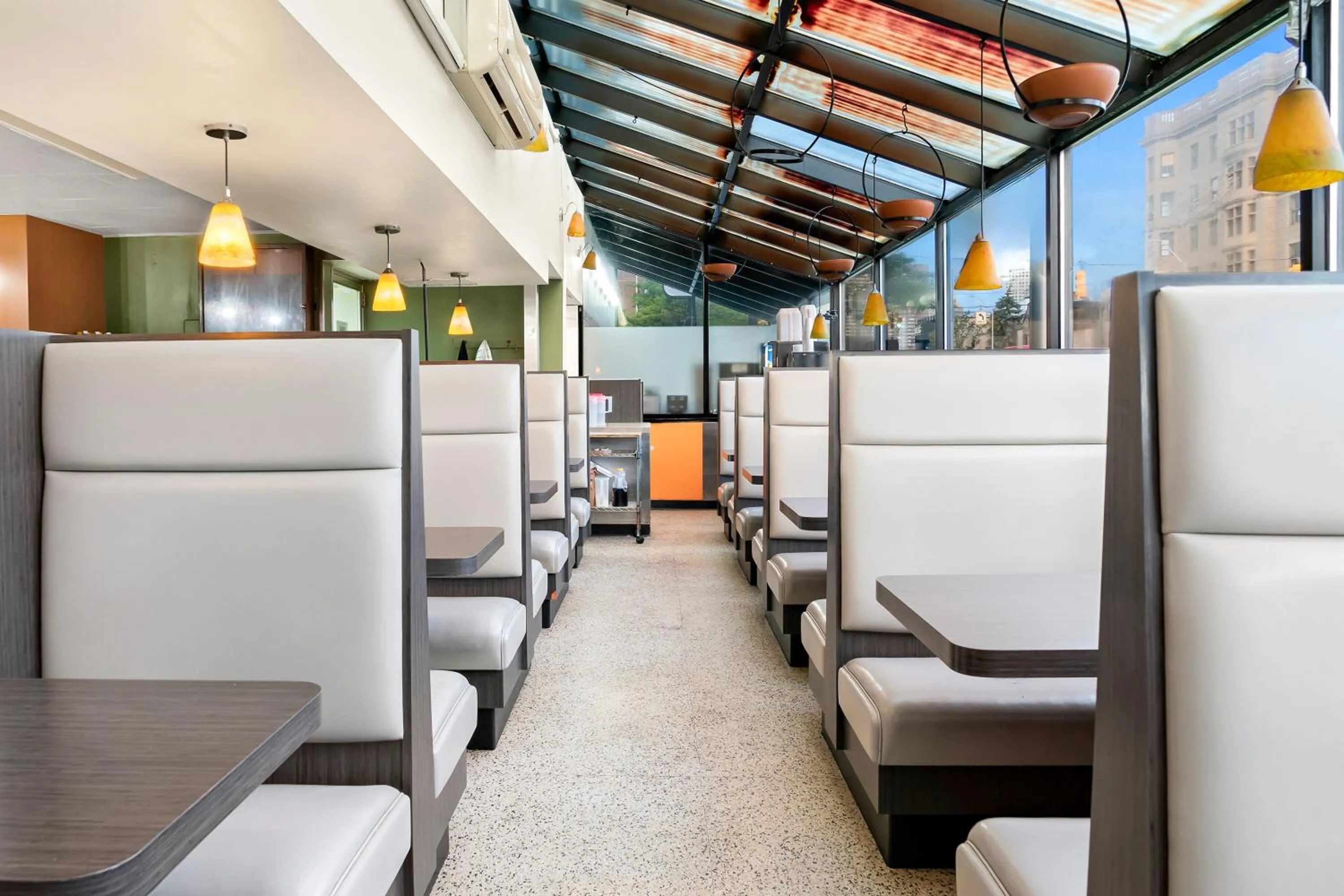 Restaurant/places to eat in Quality Inn Detroit Downtown